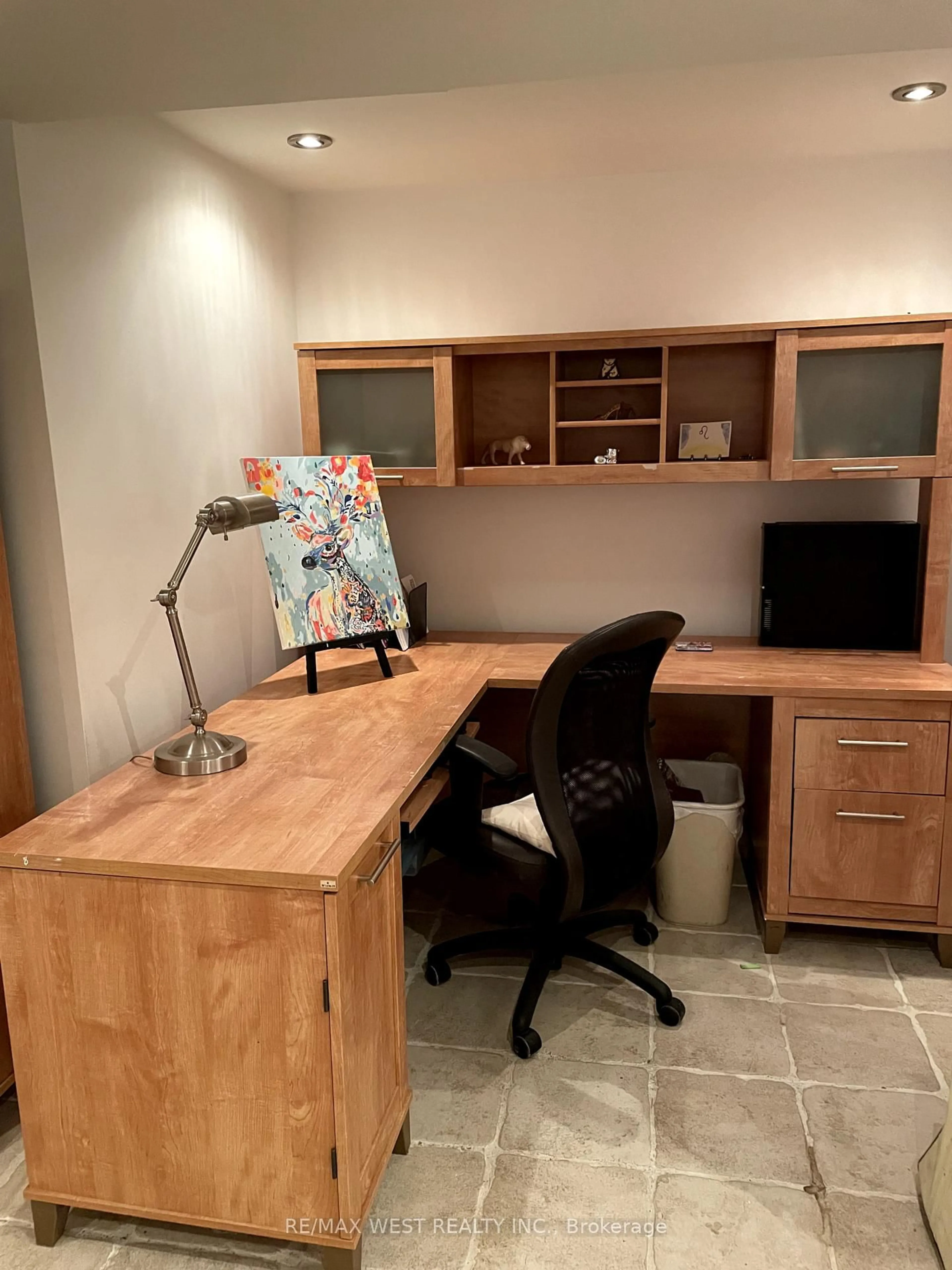 A pic of a room for 204 Bantry Ave, Richmond Hill Ontario L4B 4T6