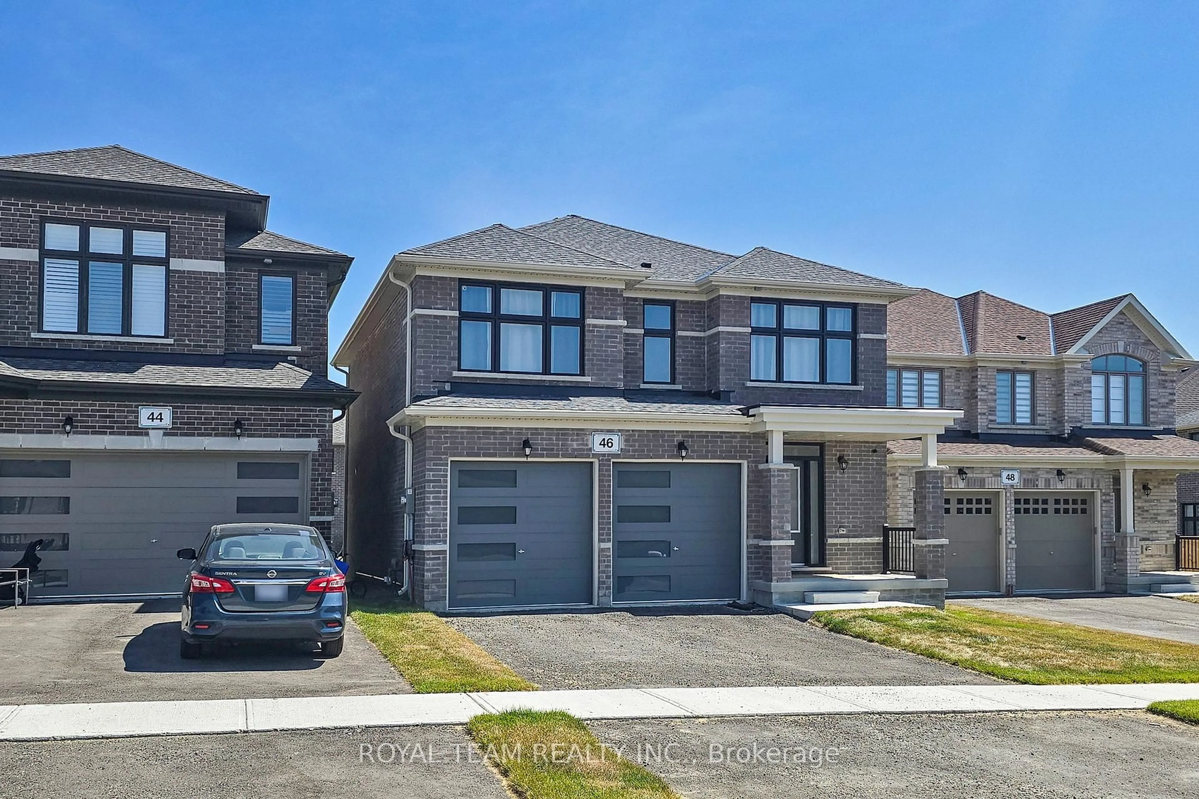 Home with brick exterior material, street for 46 Ainslie Hill Cres, Georgina Ontario L0E 1R0