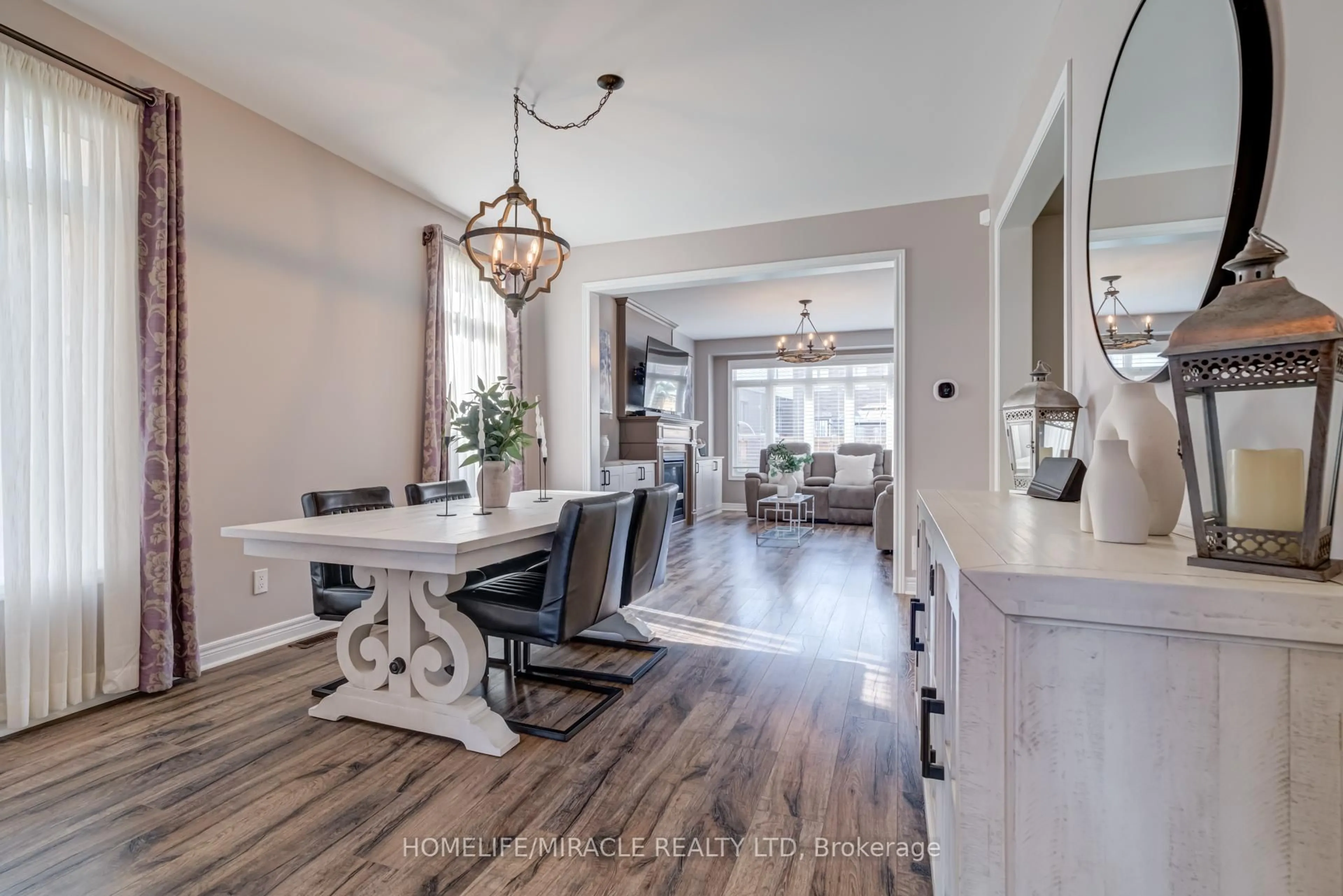 Open concept kitchen, unknown for 62 Hoard Ave, New Tecumseth Ontario L9R 0M7
