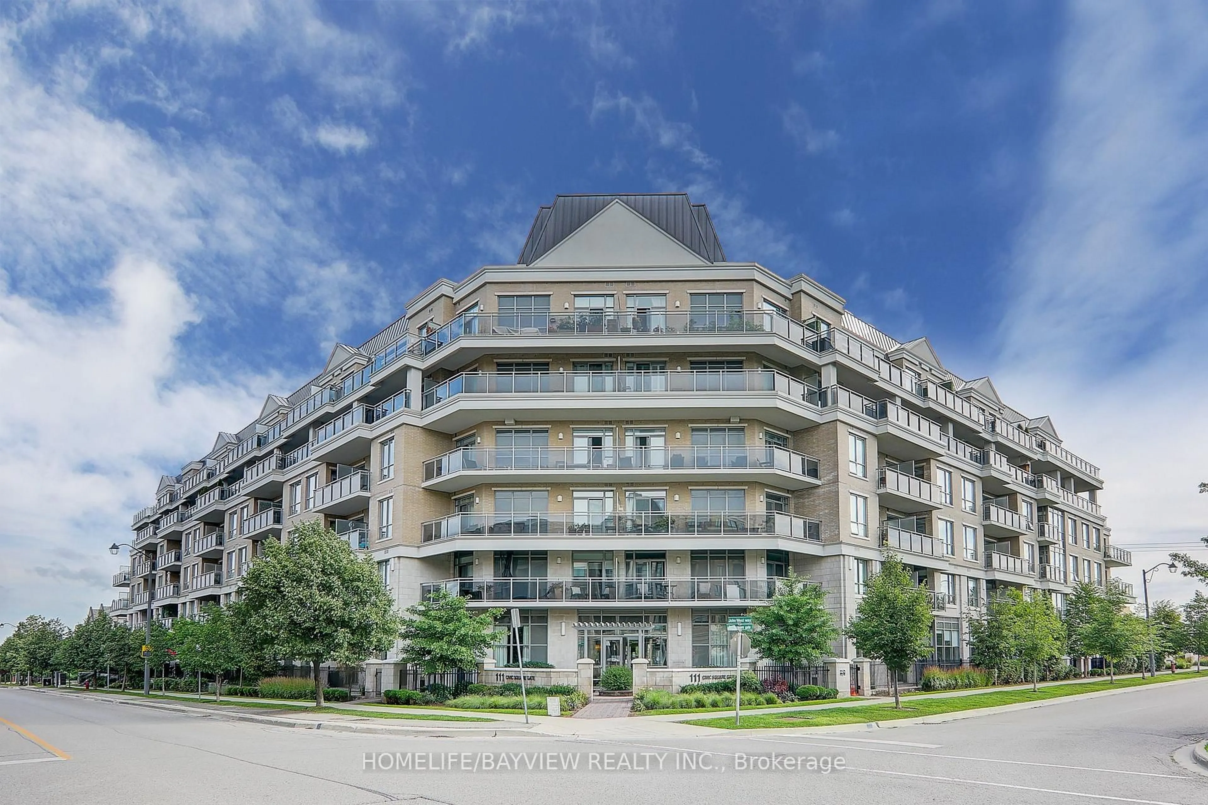 A pic from outside/outdoor area/front of a property/back of a property/a pic from drone, unknown for 111 Civic Square Gate #216, Aurora Ontario L4G 0S6