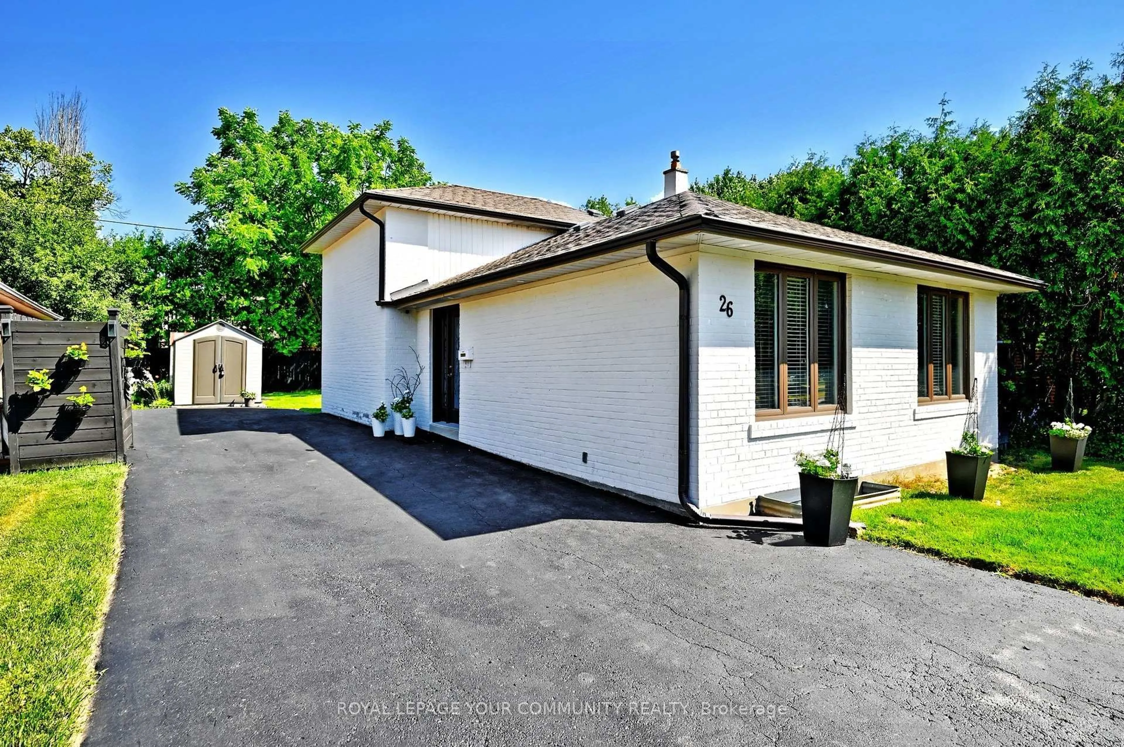 Unknown for 26 Kemano Rd, Aurora Ontario L4G 2Y3