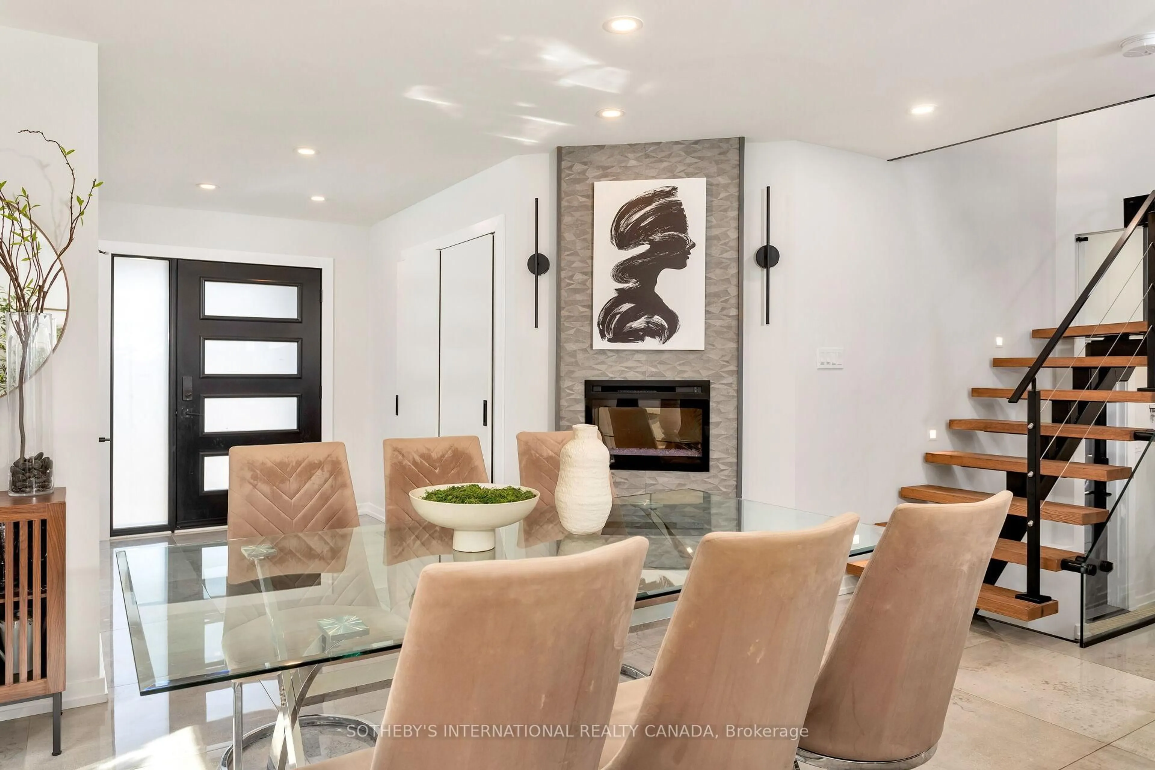 Dining room, unknown for 173 South Belair Dr, Vaughan Ontario L4H 2N5