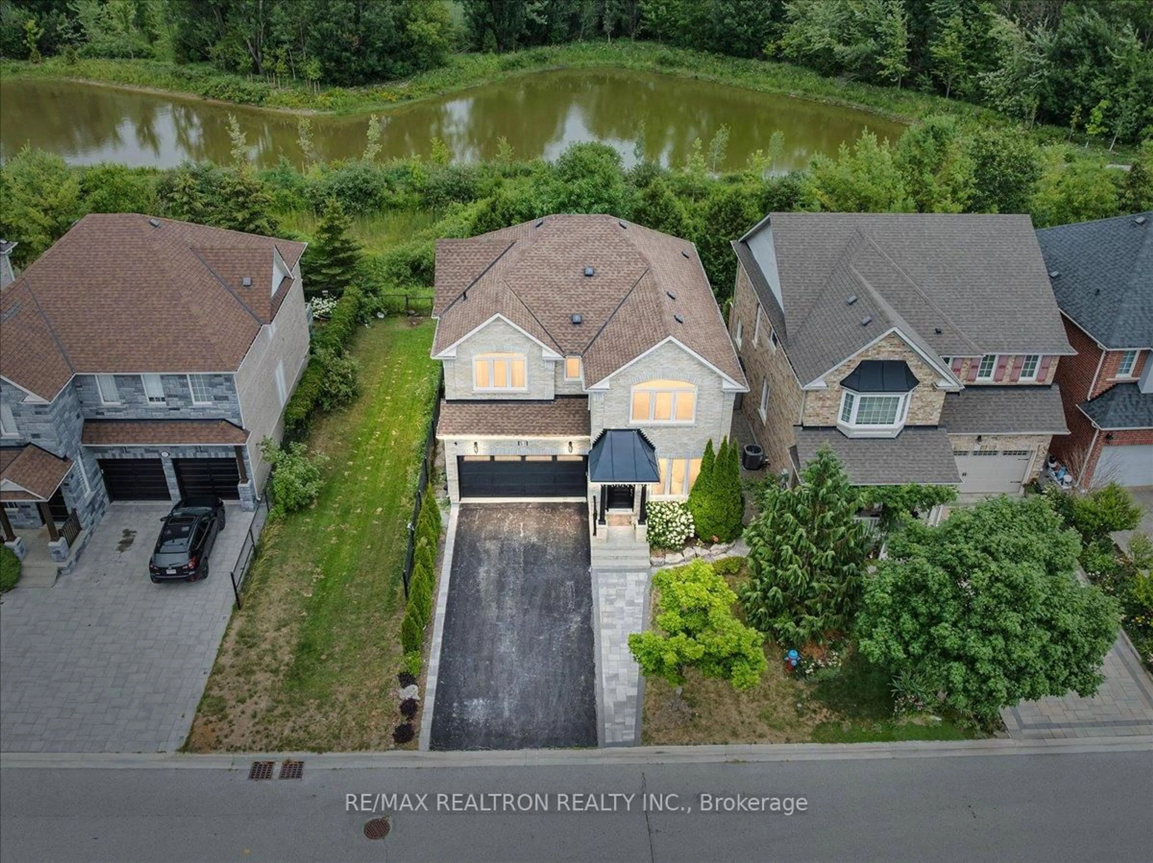 A pic from outside/outdoor area/front of a property/back of a property/a pic from drone, water/lake/river/ocean view for 51 Verdi Rd, Richmond Hill Ontario L4E 4P7