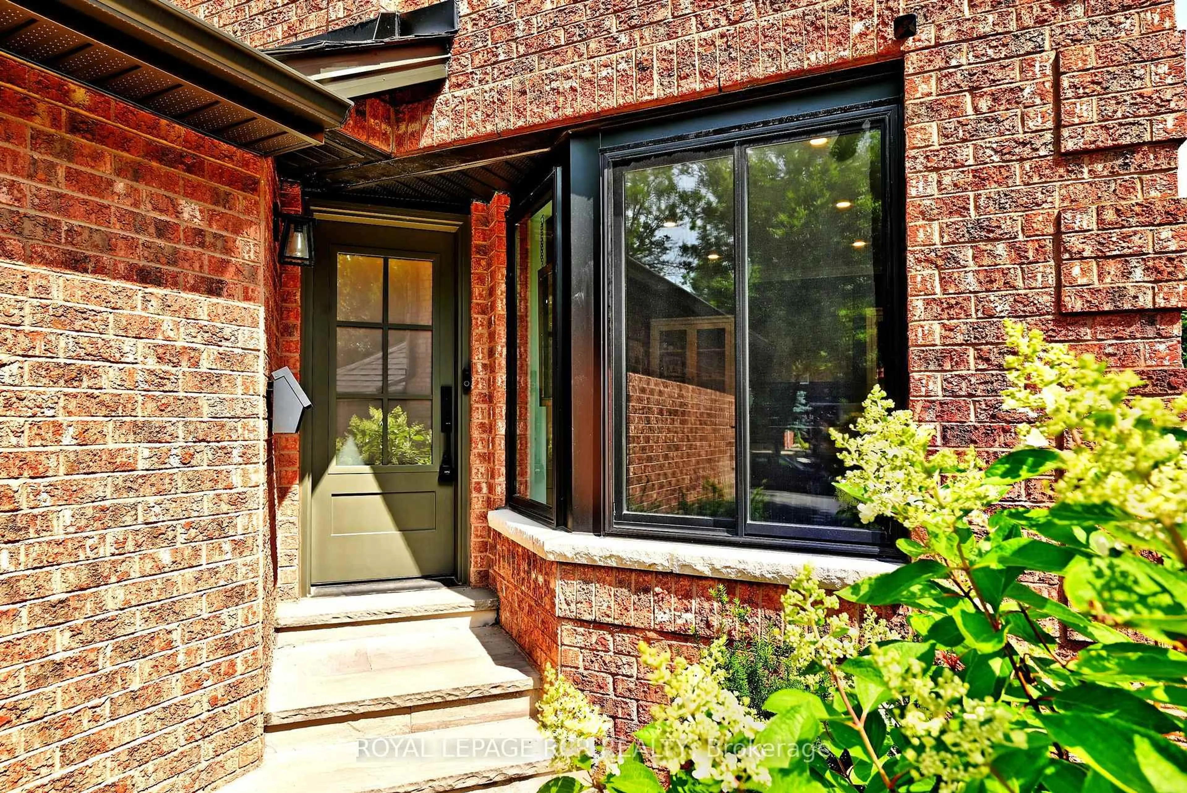 Home with brick exterior material, street for 58 Buttonwood Tr, Aurora Ontario L4G 6N3