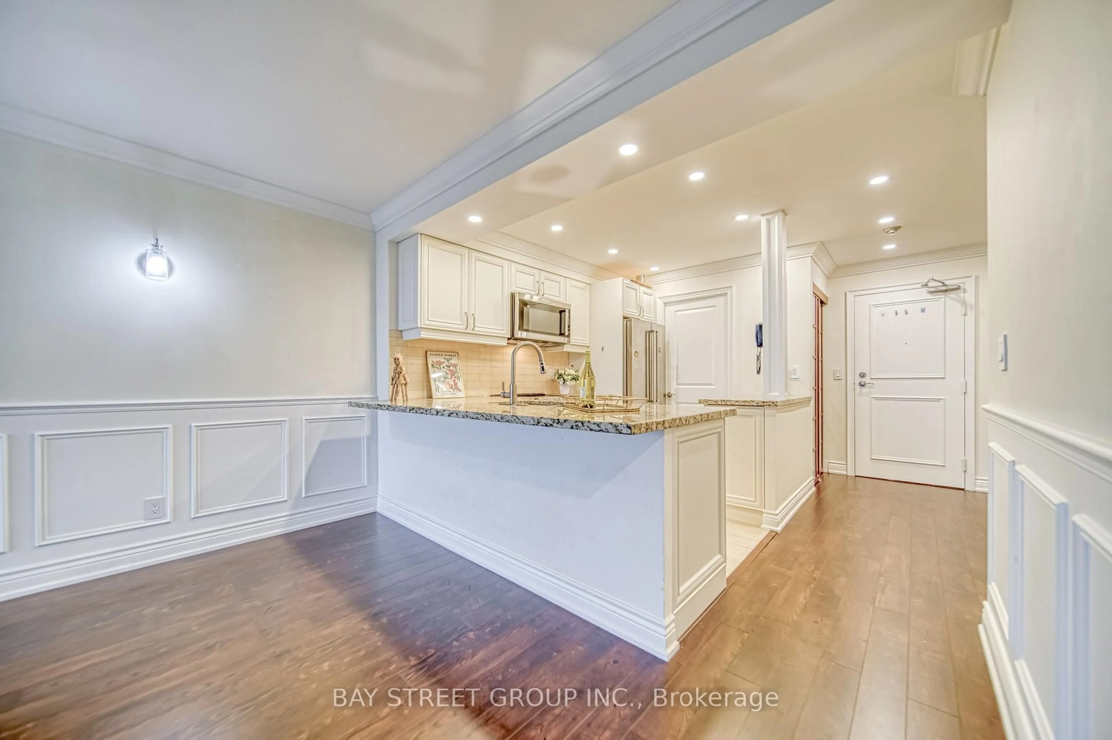 Open concept kitchen, unknown for 33 Weldrick Rd #1508, Richmond Hill Ontario L4C 8W4