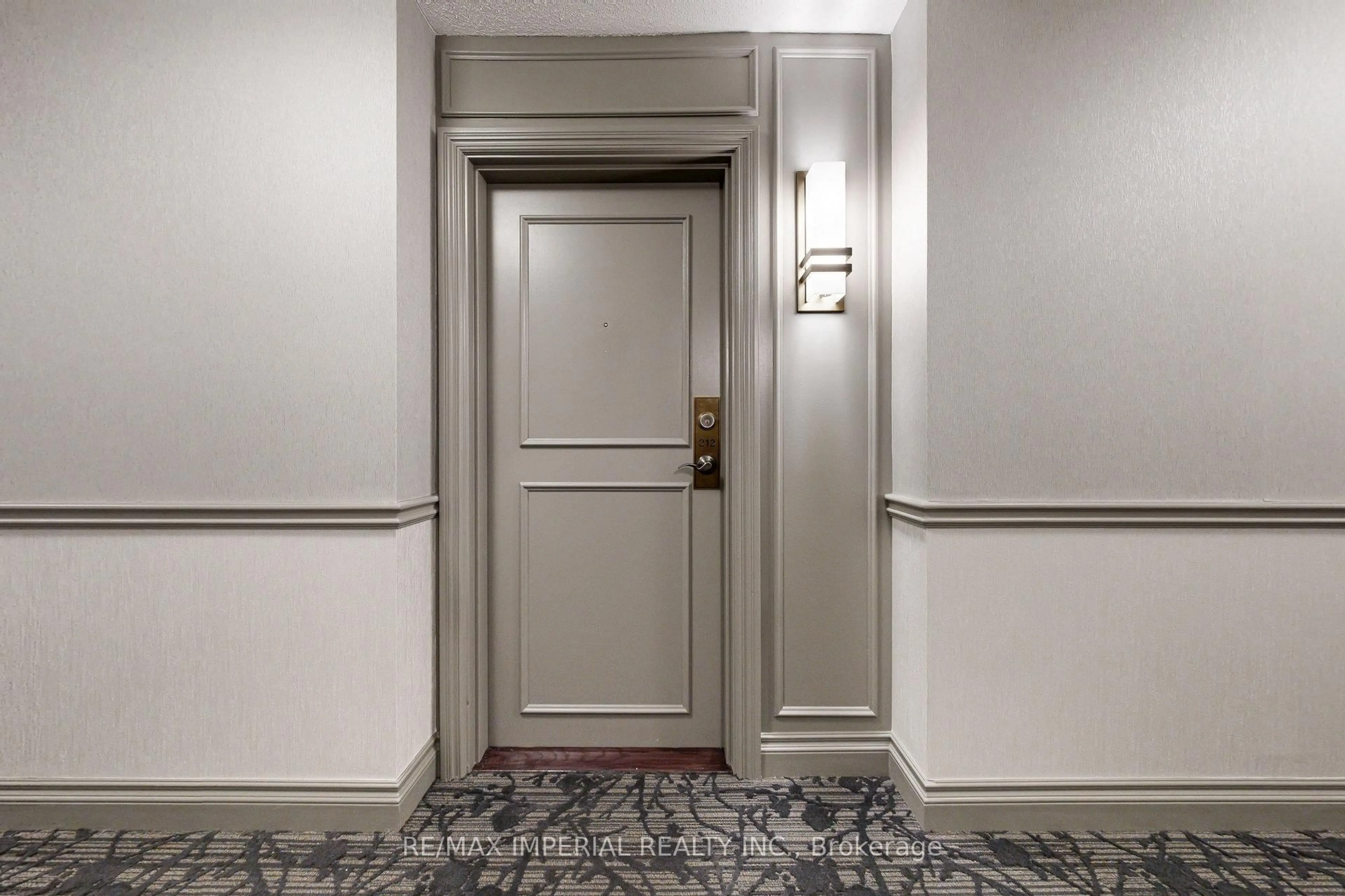 Indoor foyer for 51 Times Ave #212, Markham Ontario L3T 7X7
