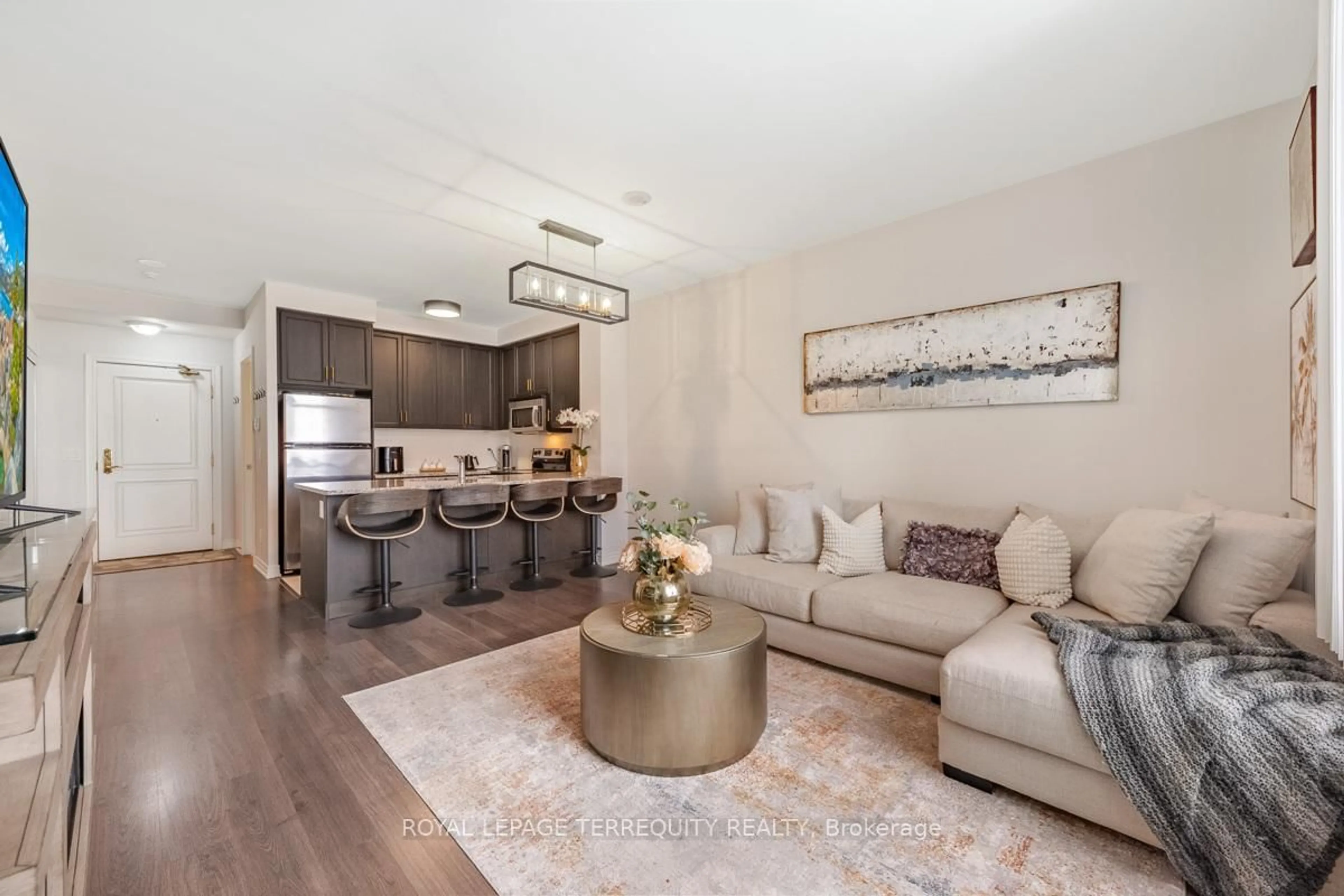 Living room with furniture, unknown for 9245 Jane St #1015, Vaughan Ontario L6A 0J9