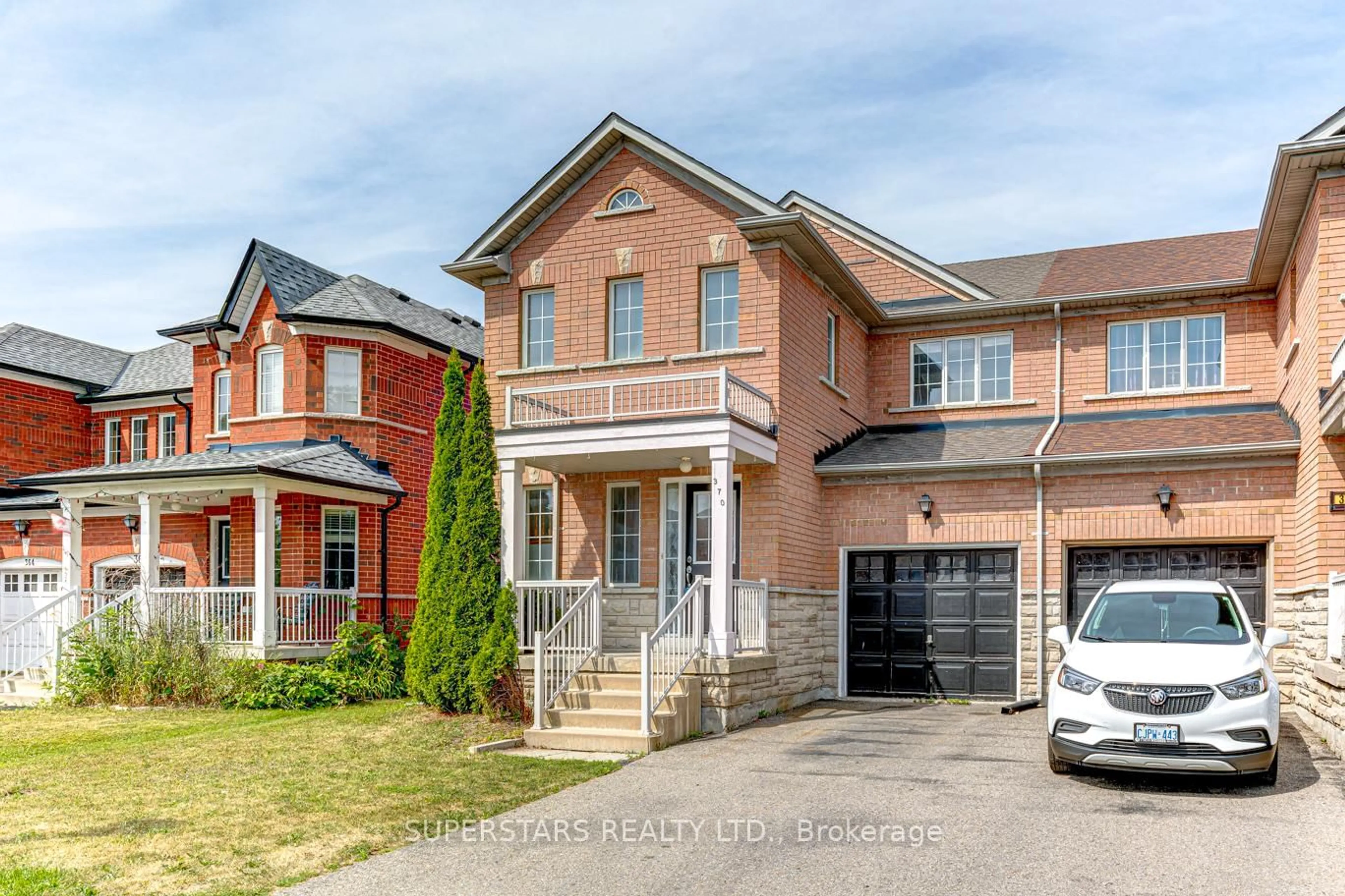 Home with brick exterior material, street for 370 Flagstone Way, Newmarket Ontario L3X 2R3