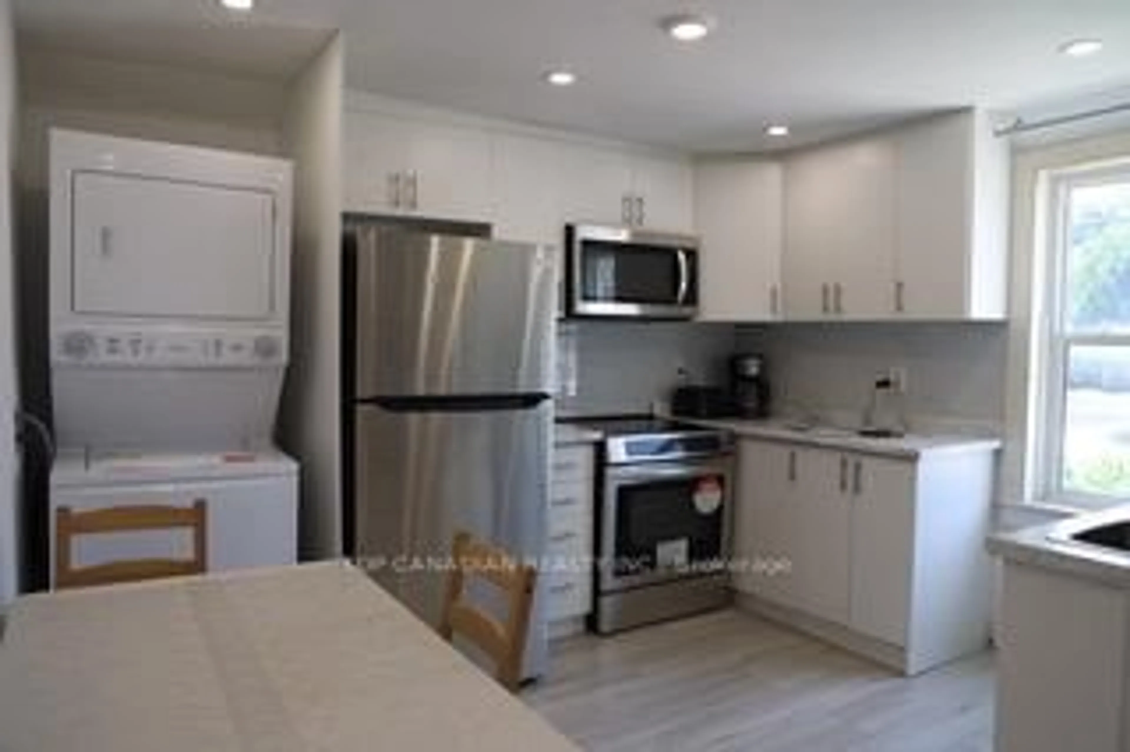 Standard kitchen, unknown for 12221 Tenth Line, Whitchurch-Stouffville Ontario L4A 6B6