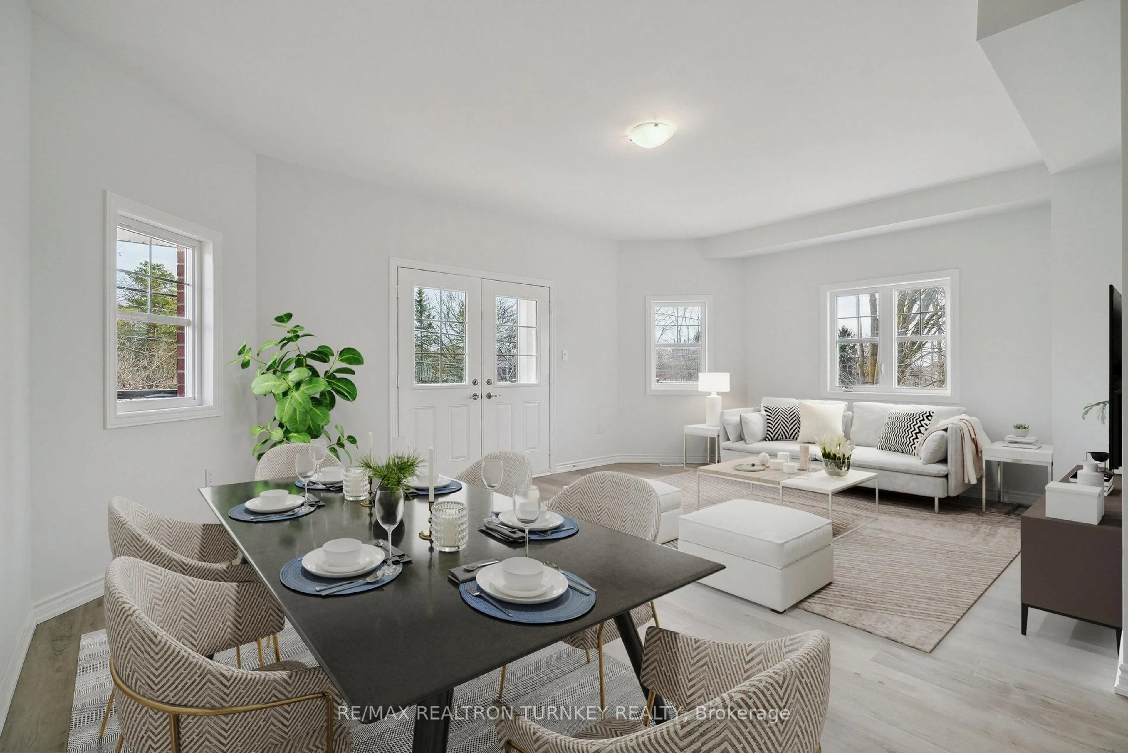 Living room with furniture, unknown for 2 Ravenscraig Pl, Innisfil Ontario L0L 1L0