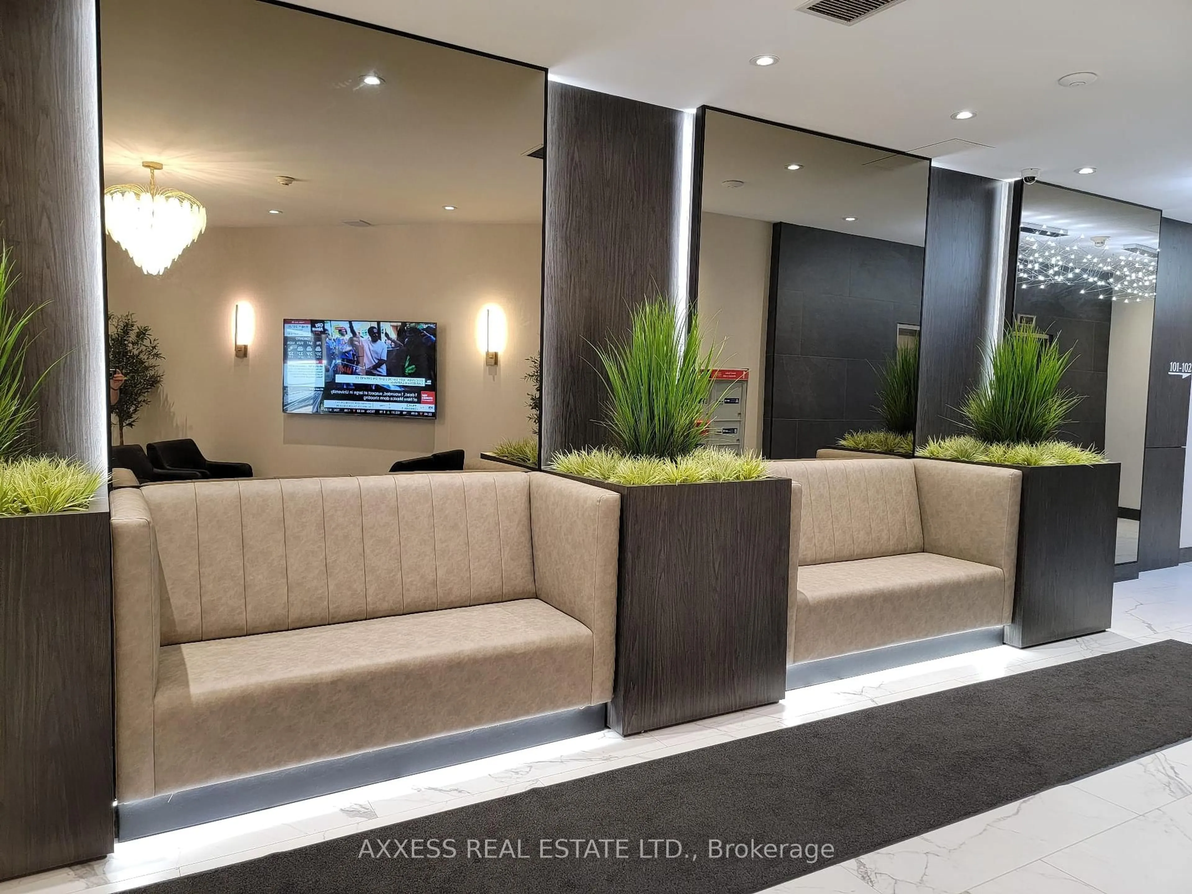 Lobby for 160 Woodbridge Ave #210, Vaughan Ontario L4L 0B8