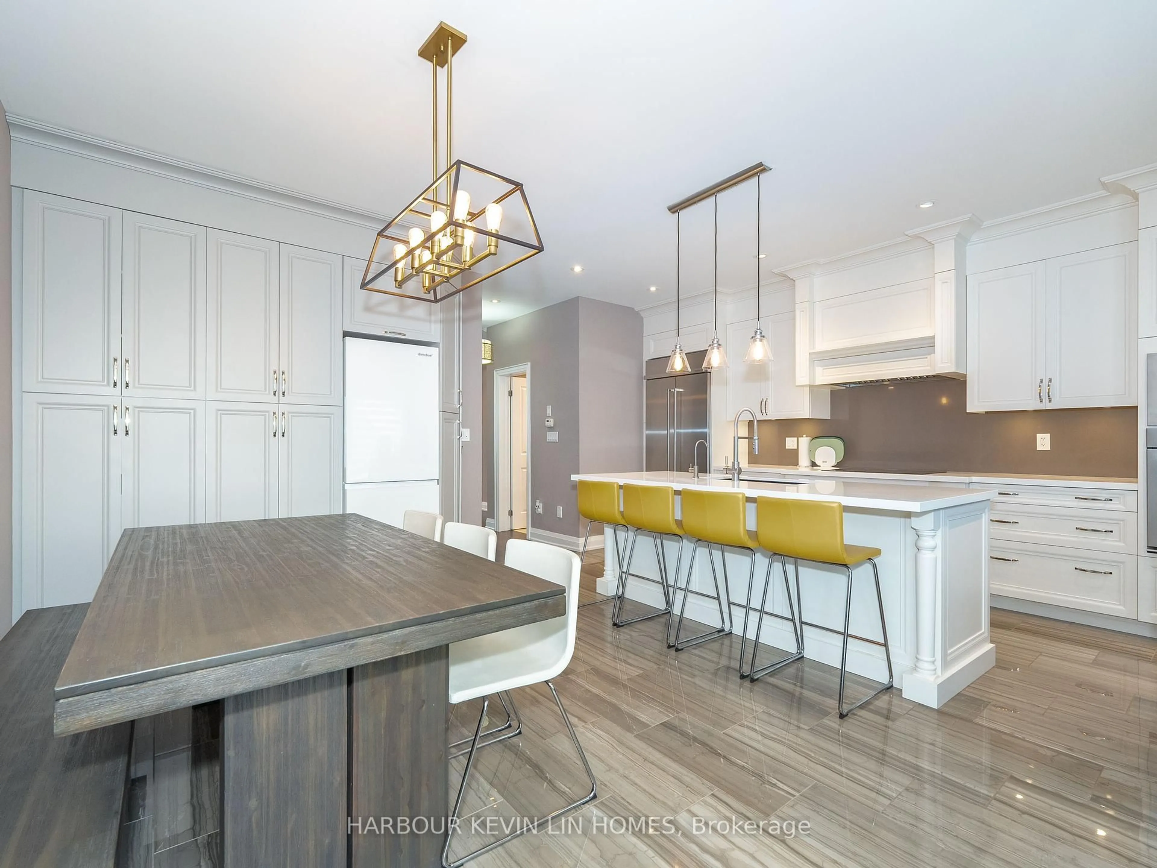 Open concept kitchen, unknown for 6 Point Pelee Lane, Richmond Hill Ontario L4S 0G4
