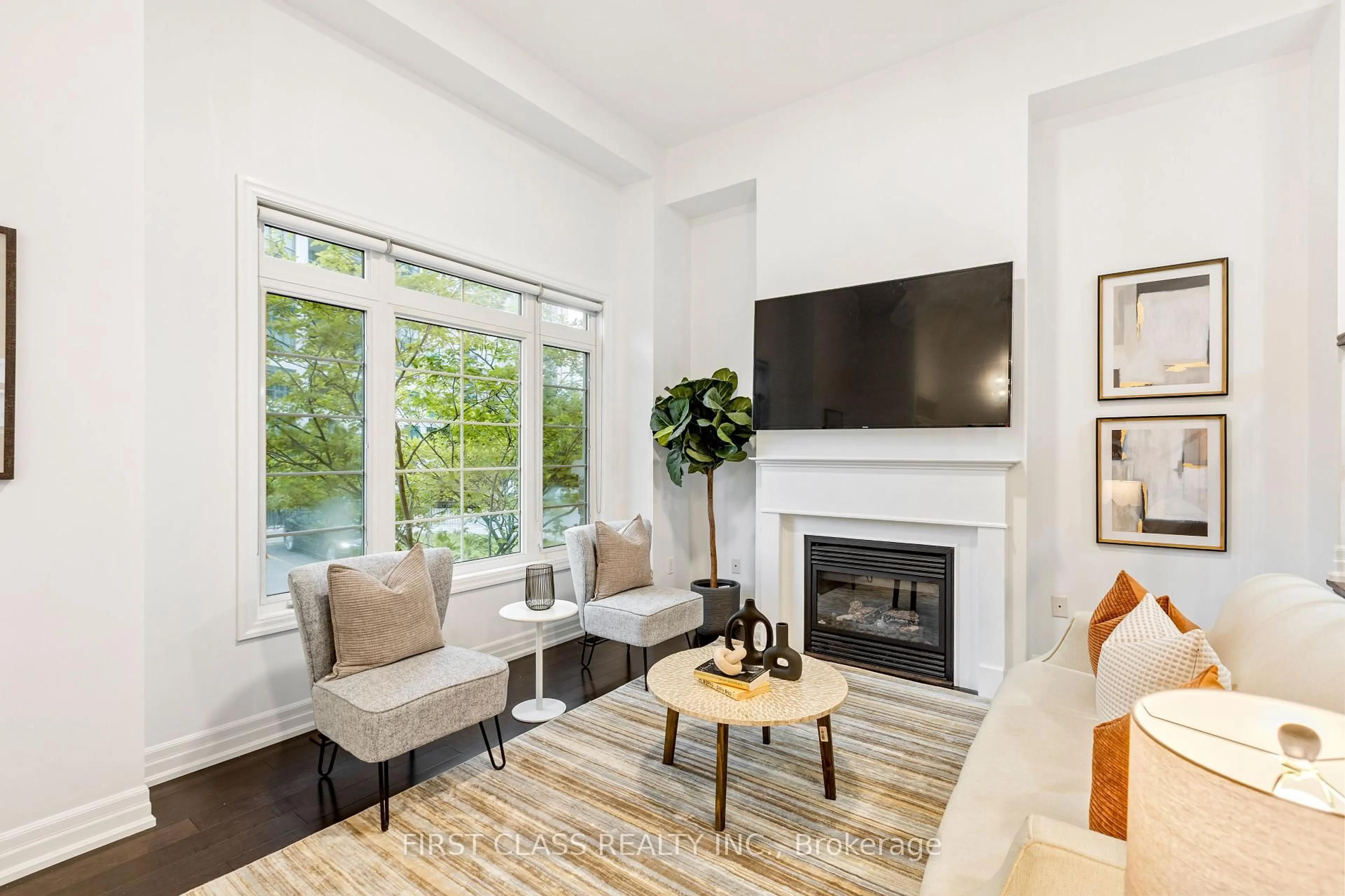 Living room with furniture, unknown for 80 North Park Rd #15, Vaughan Ontario L4J 0G8