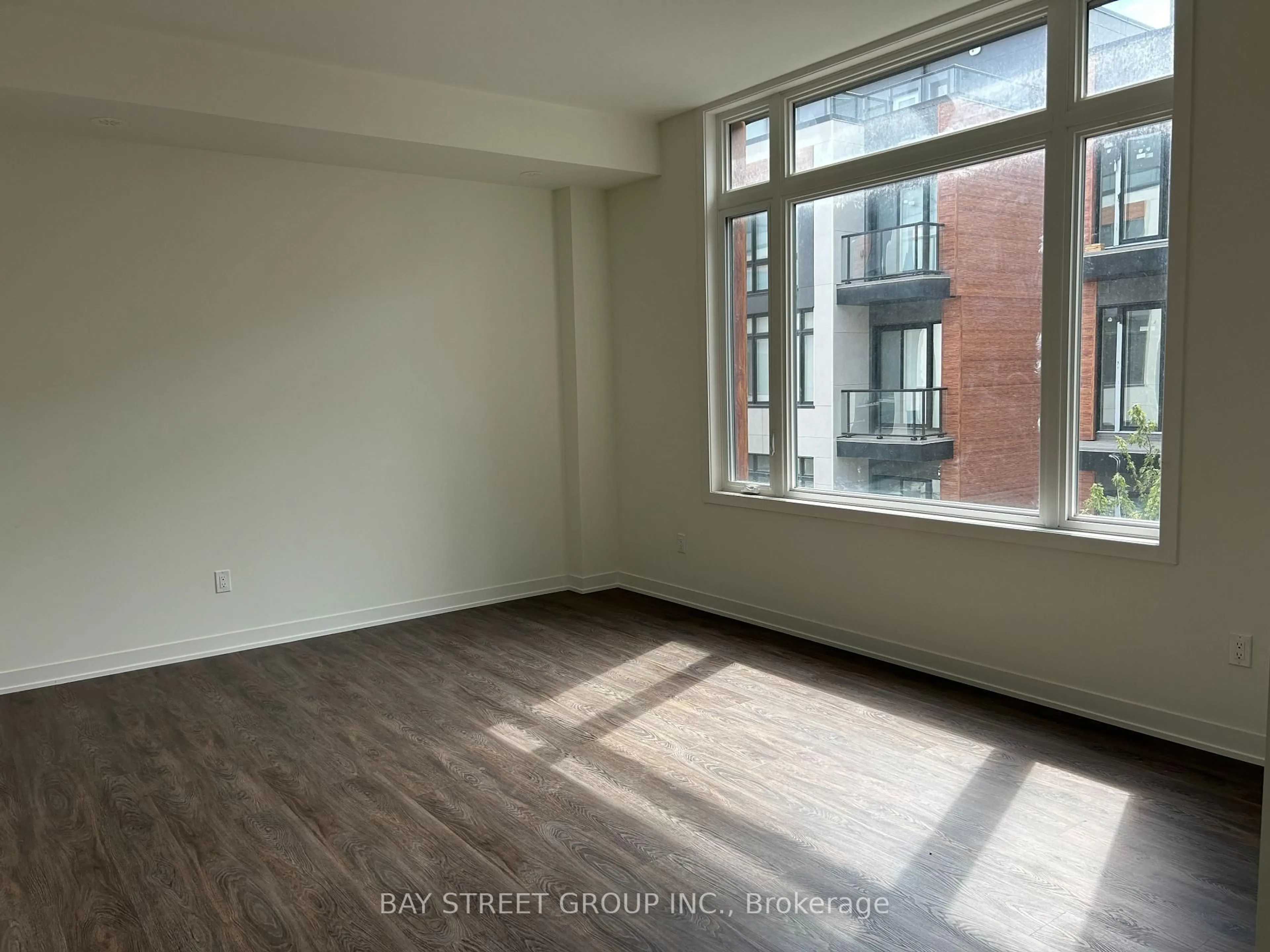 A pic of a room for 12 David Eyer Rd #1116, Richmond Hill Ontario L4S 0N4