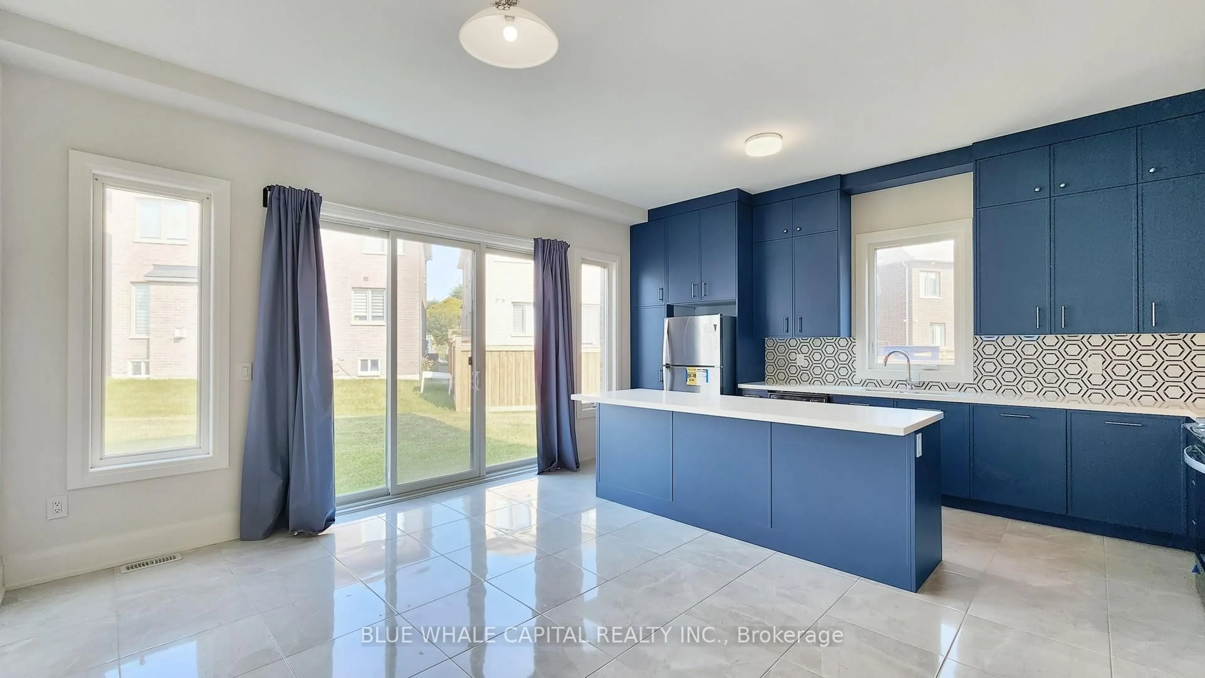 Unknown for 28 Tipp Dr, Richmond Hill Ontario L4E 1A2