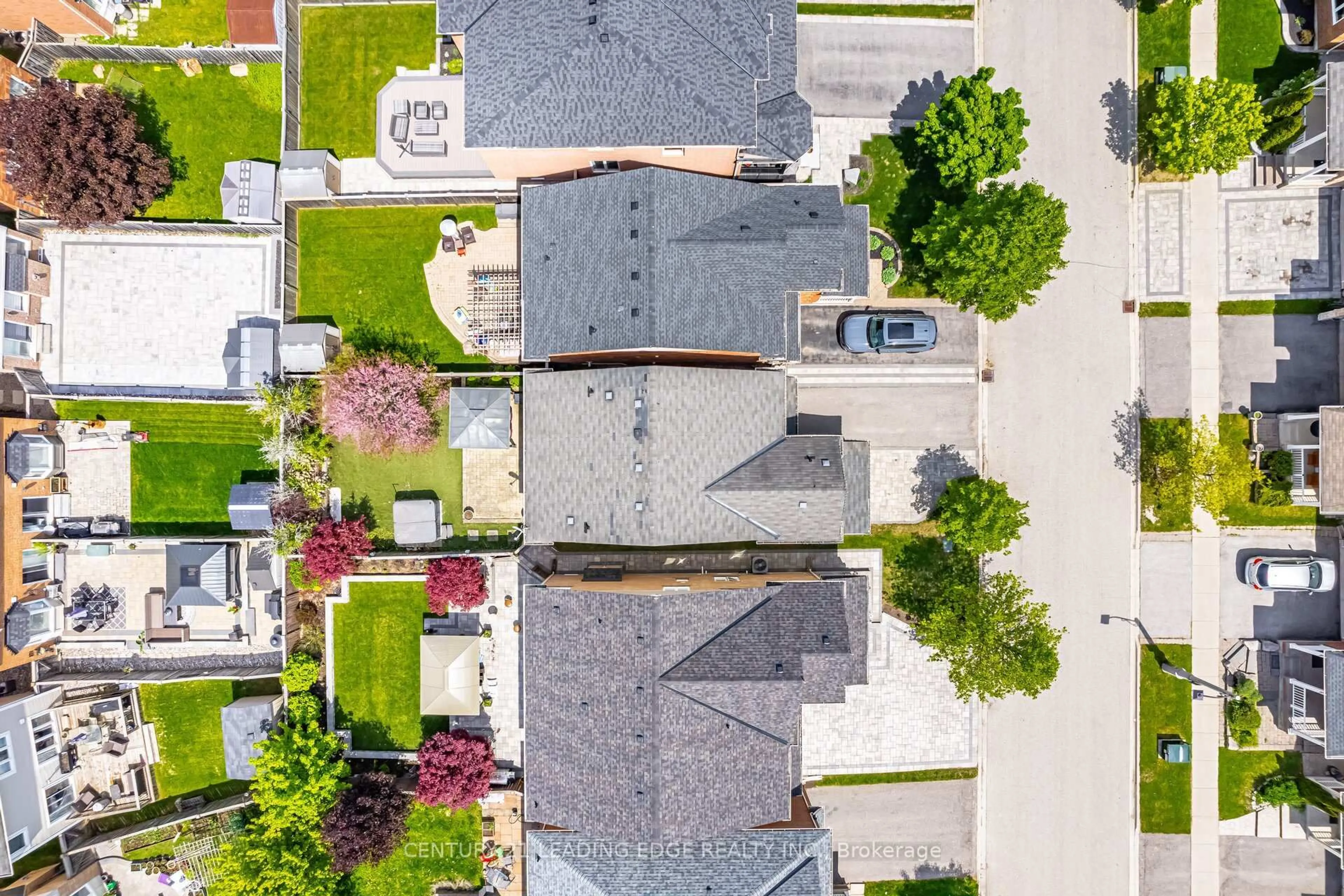 A pic from outside/outdoor area/front of a property/back of a property/a pic from drone, street for 15 William Stark Rd, Whitchurch-Stouffville Ontario L4A 0H5