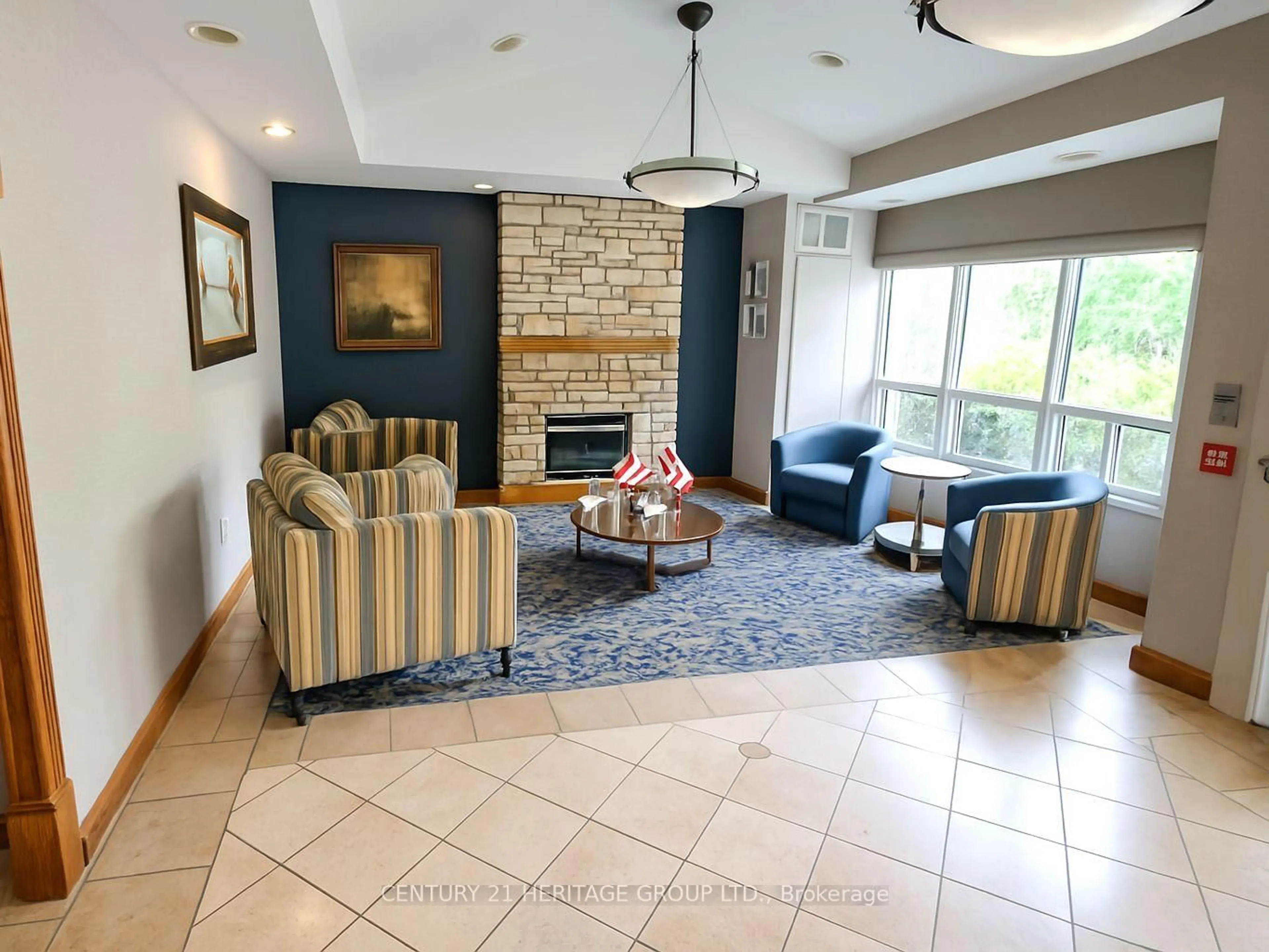 Lobby for 900 Bogart Mill Tr #320, Newmarket Ontario L3Y 8V5