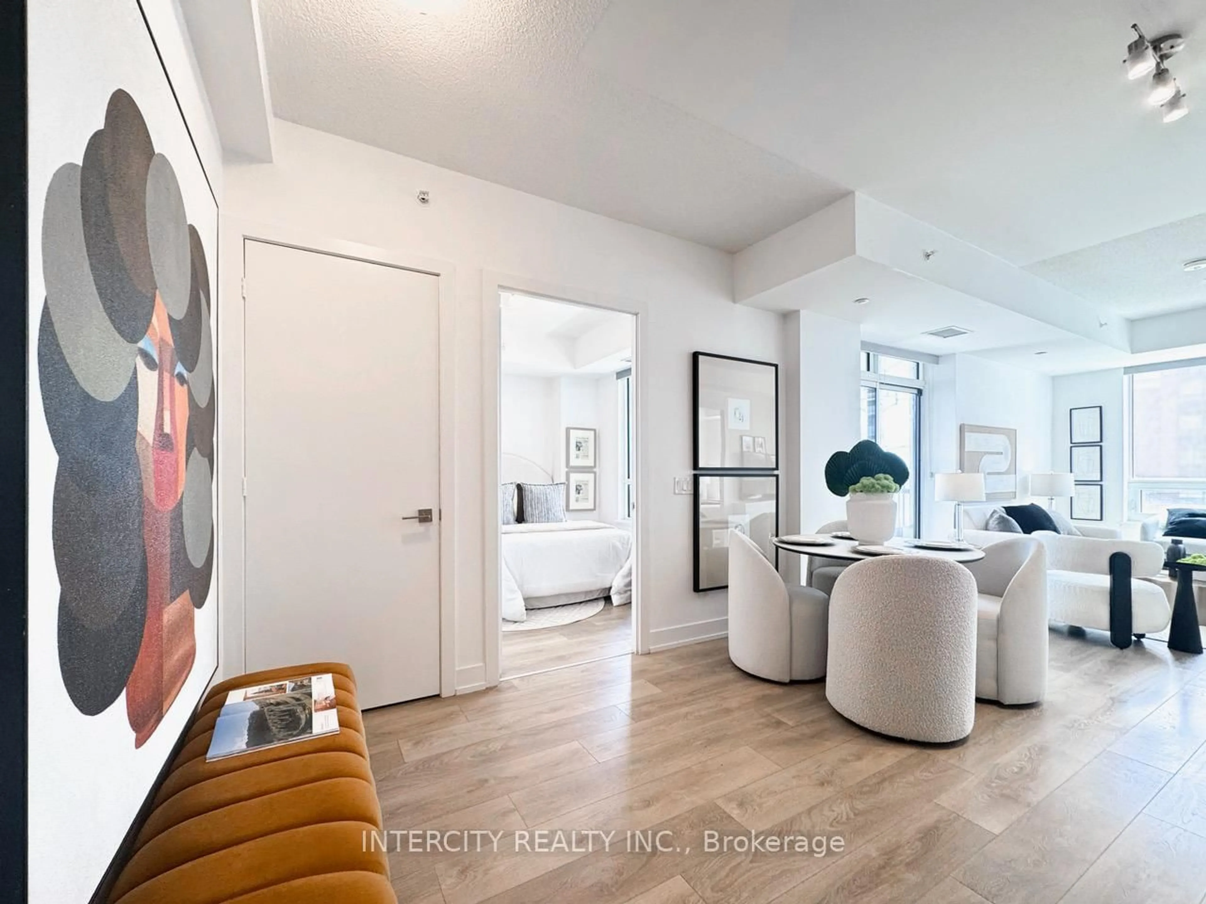 Unknown for 278 Buchanan Dr #321E, Markham Ontario L3R 6J1