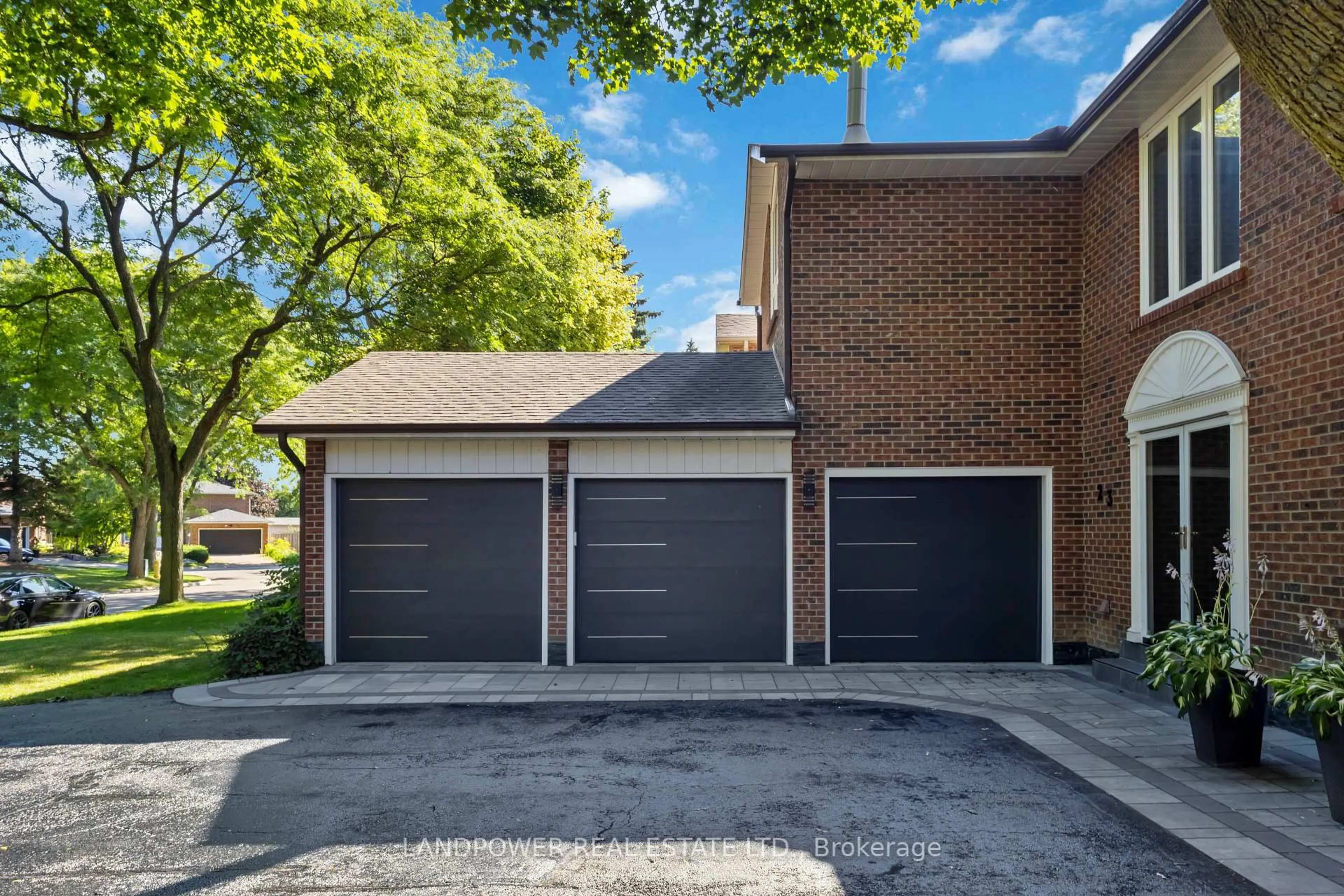 Unknown for 23 Fry Crt, Markham Ontario L3P 4G9