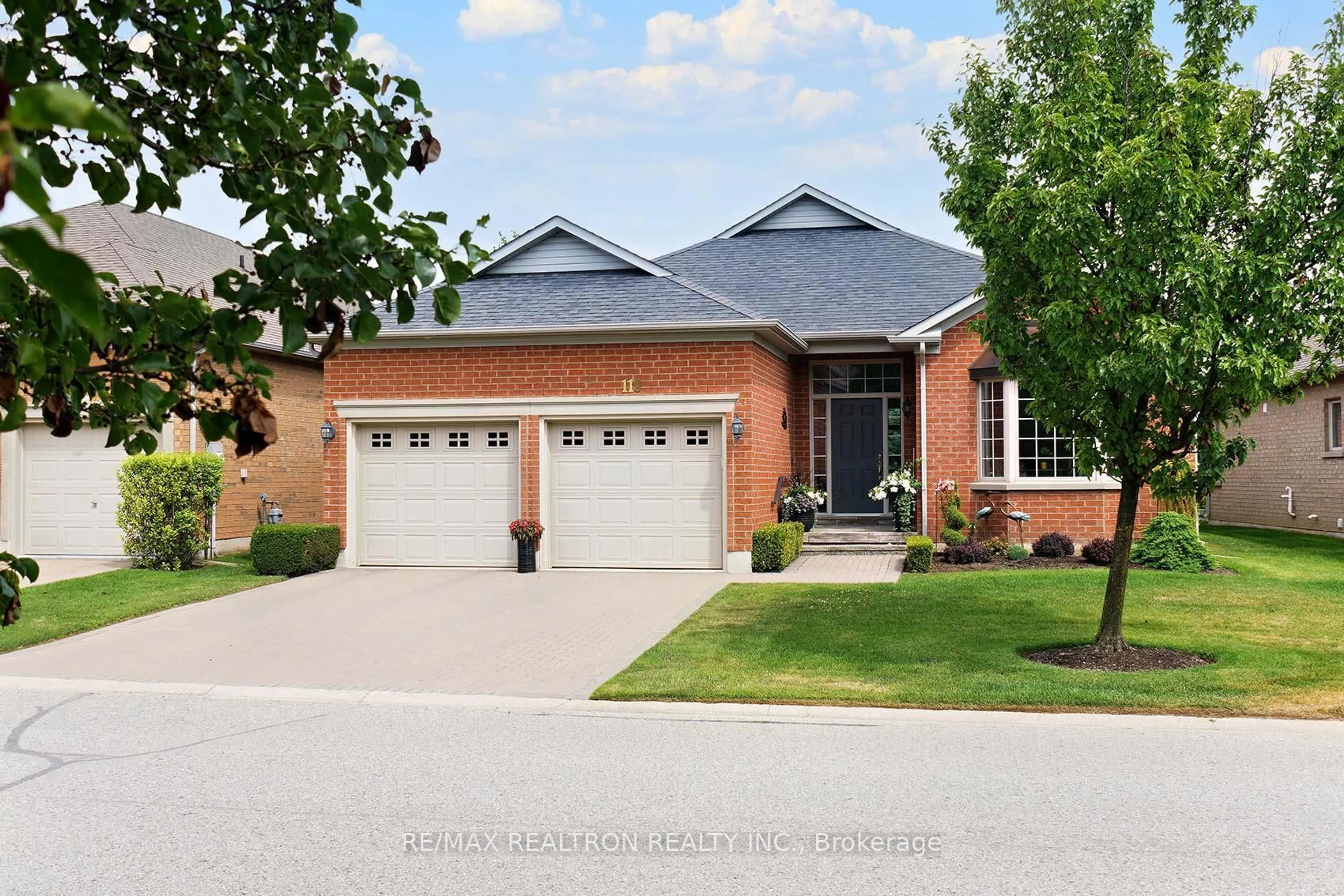 Home with brick exterior material, street for 119 Babe's Way, Whitchurch-Stouffville Ontario L4A 0K3
