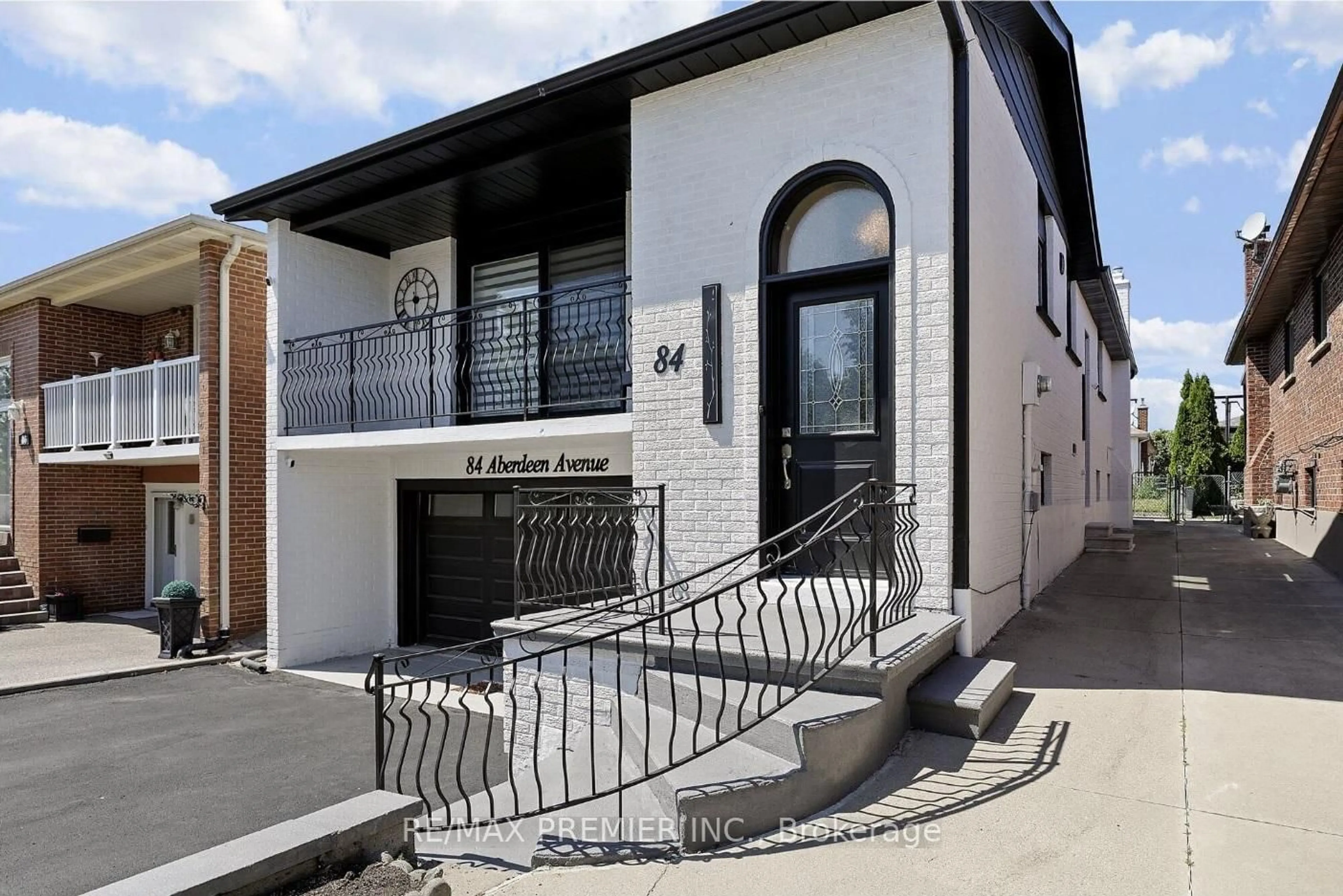 Home with brick exterior material, building for 84 Aberdeen Ave, Vaughan Ontario L4L 1C2