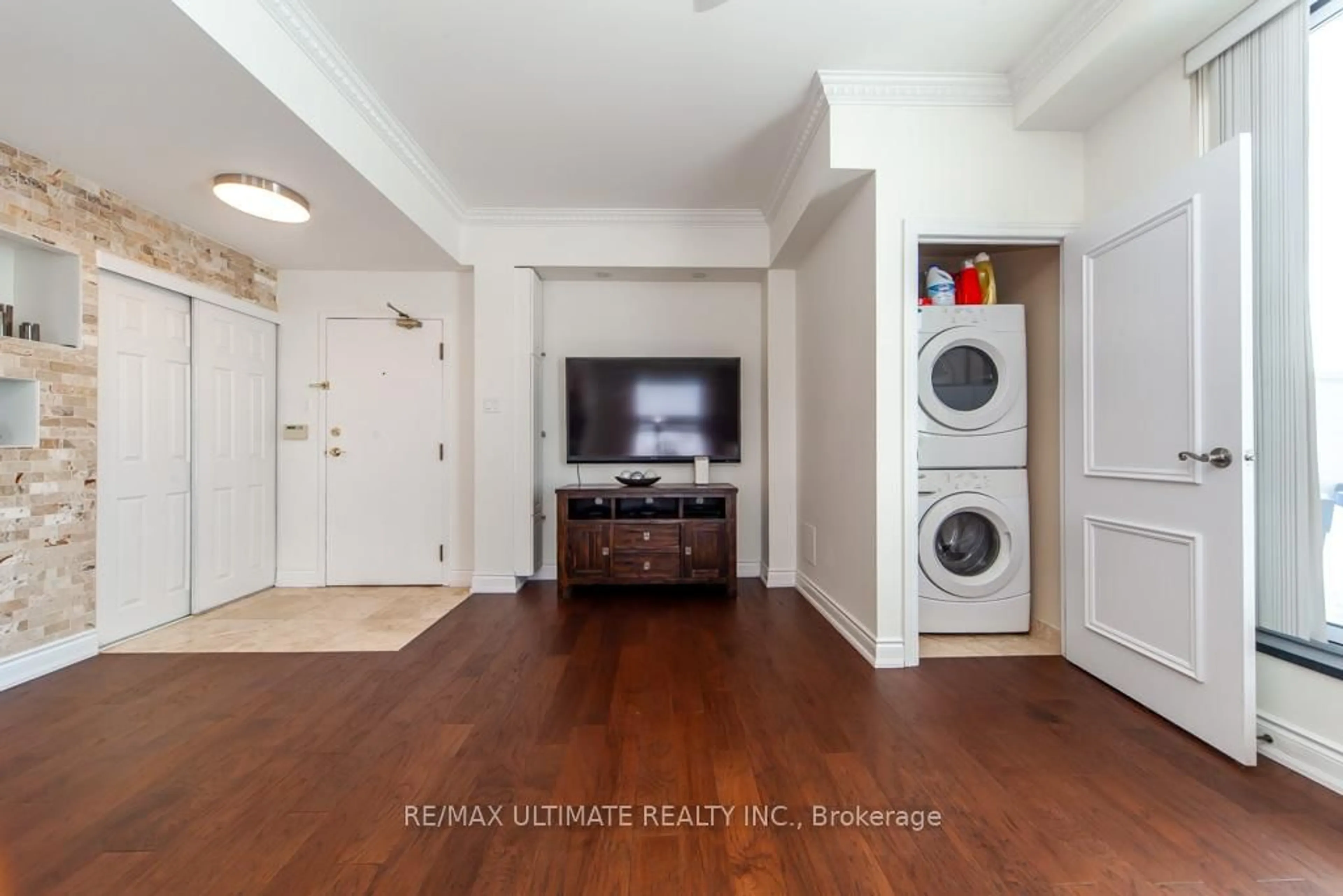 A pic of a room for 40 Harding Blvd #PH15, Richmond Hill Ontario L4C 9S5