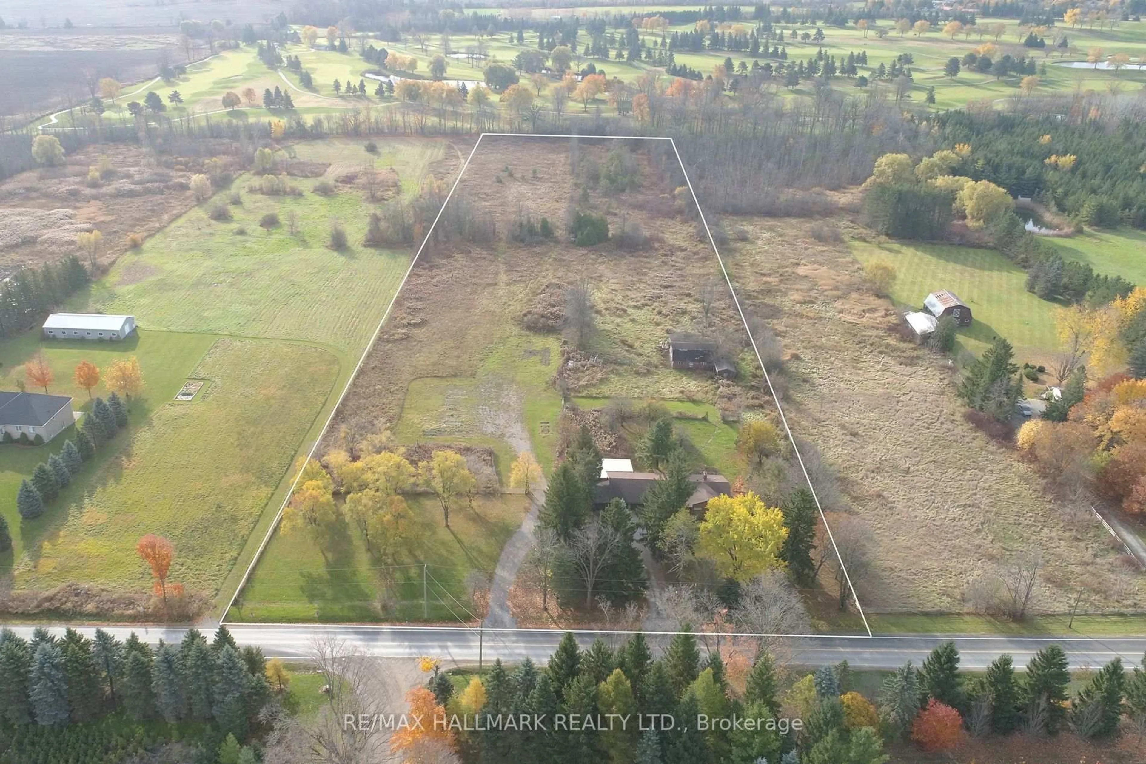 A pic from outside/outdoor area/front of a property/back of a property/a pic from drone, forest/trees view for 4805 19th Ave, Markham Ontario L6C 1M3