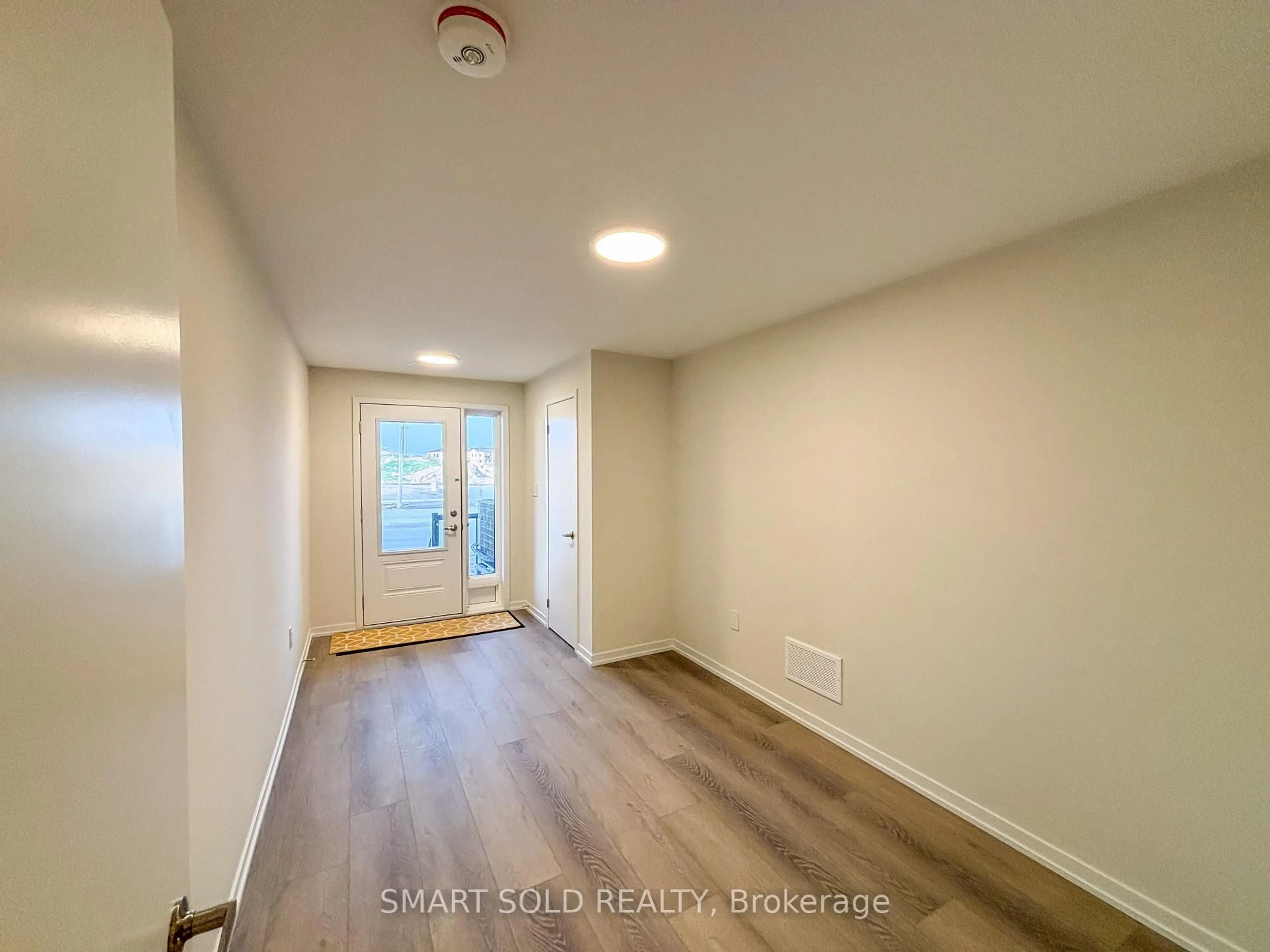 A pic of a room for 8 Matawin Lane, Richmond Hill Ontario L4B 0H8