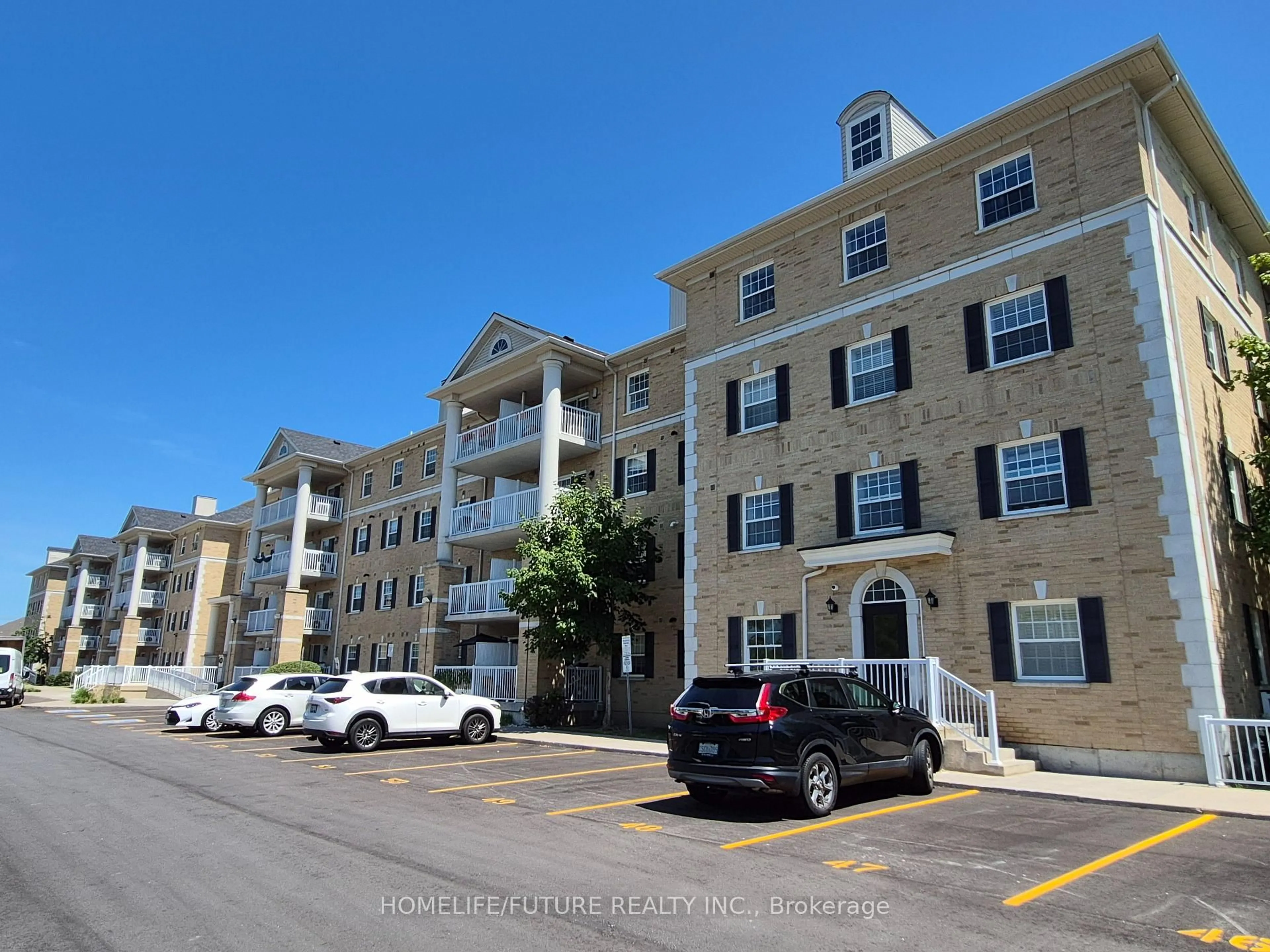 A pic from outside/outdoor area/front of a property/back of a property/a pic from drone, street for 7428 Markham Rd #408, Markham Ontario L3S 4V6