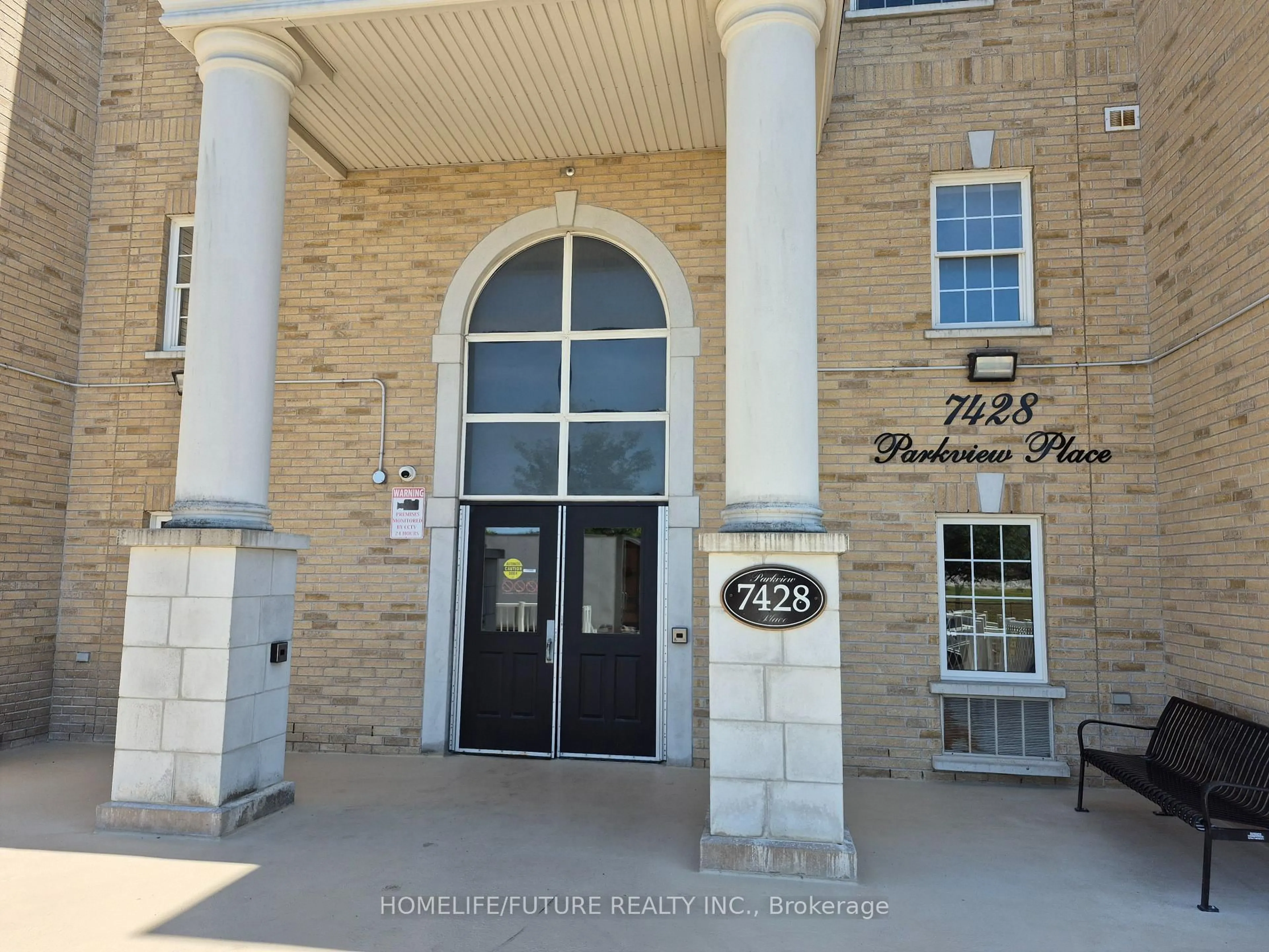 Indoor foyer for 7428 Markham Rd #408, Markham Ontario L3S 4V6