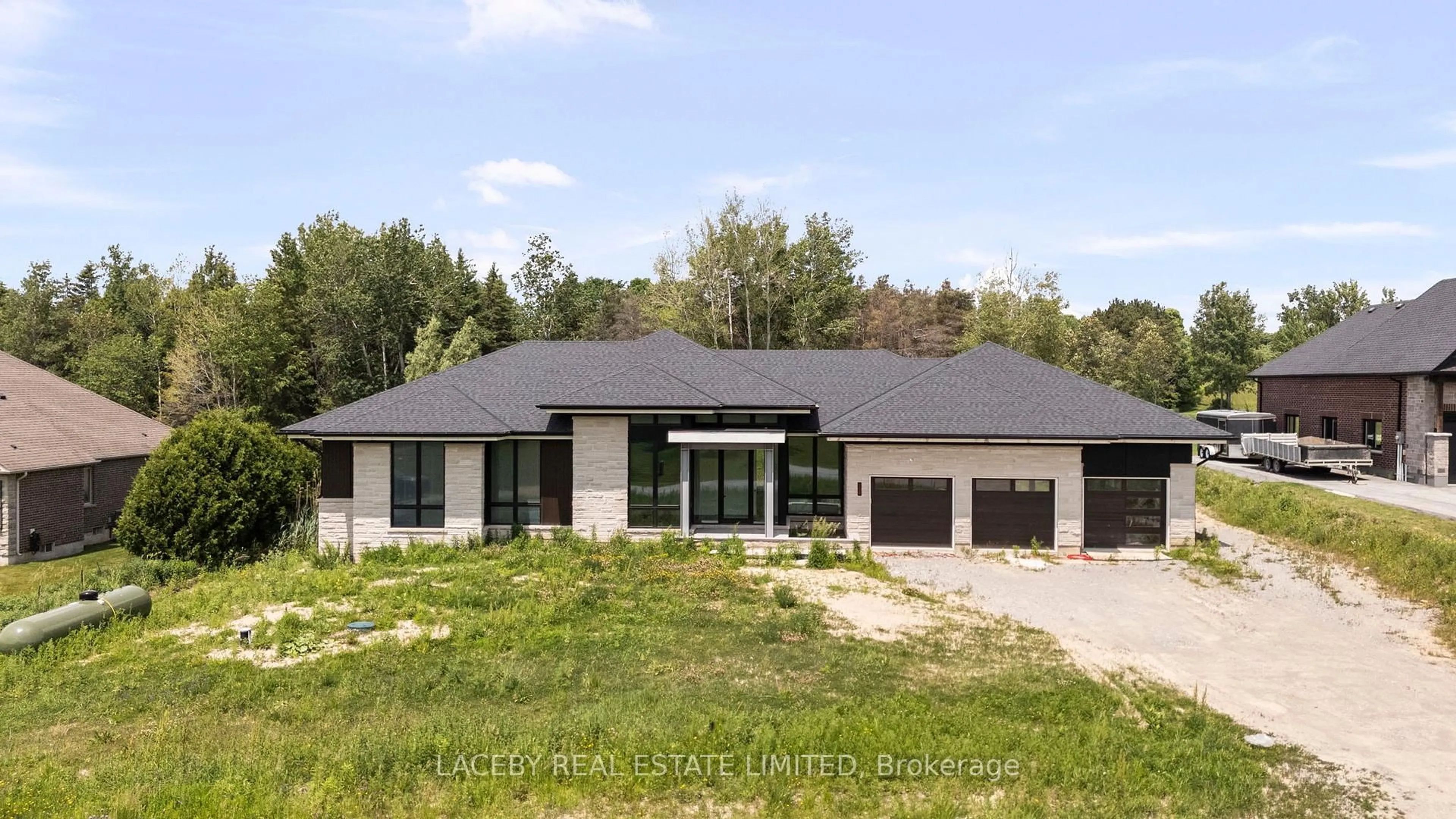 Unknown for 130 Dale Cres, Bradford West Gwillimbury Ontario L0L 1L0