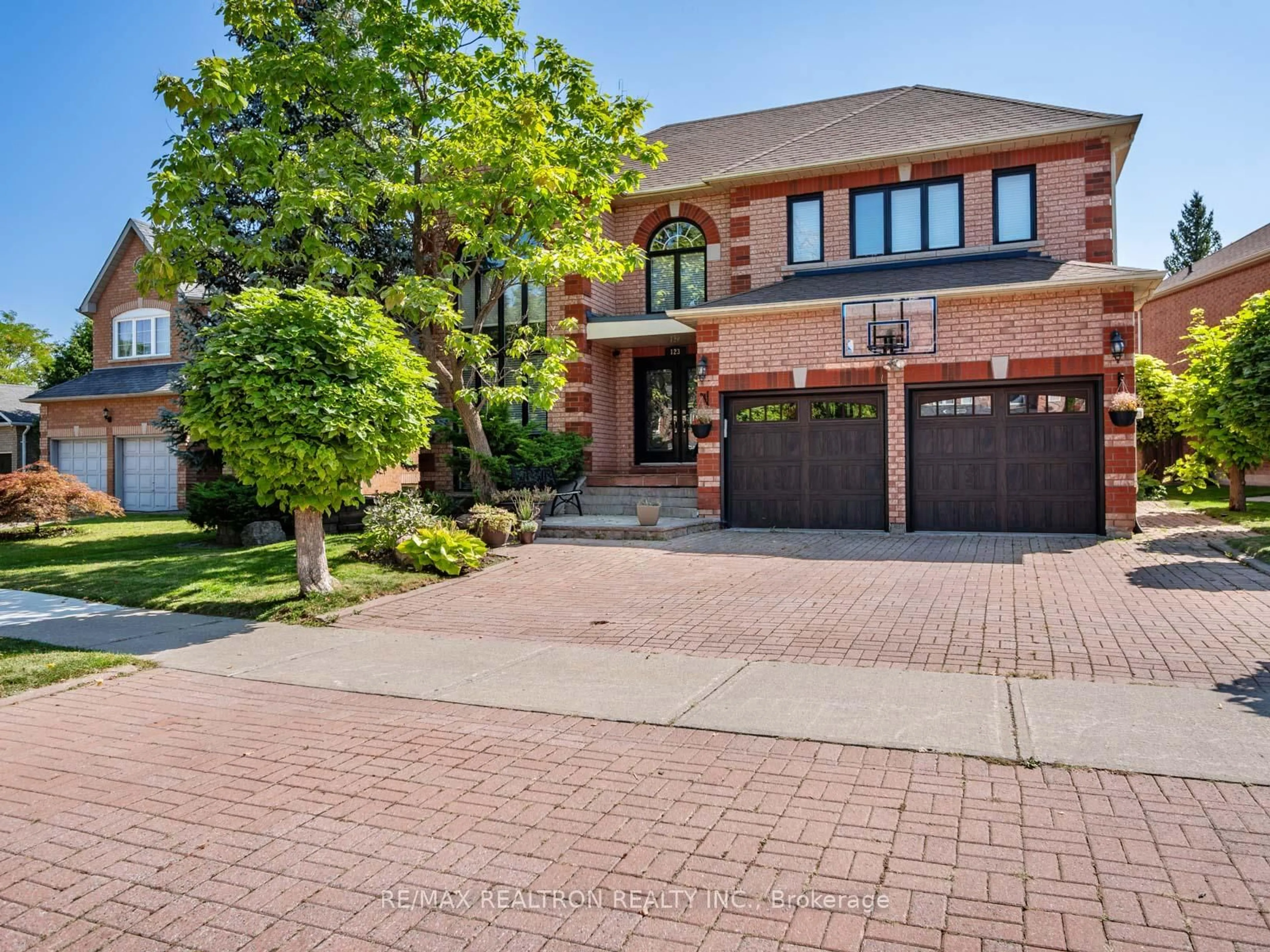 Home with brick exterior material, street for 123 Hammerstone Cres, Vaughan Ontario L4J 8B2