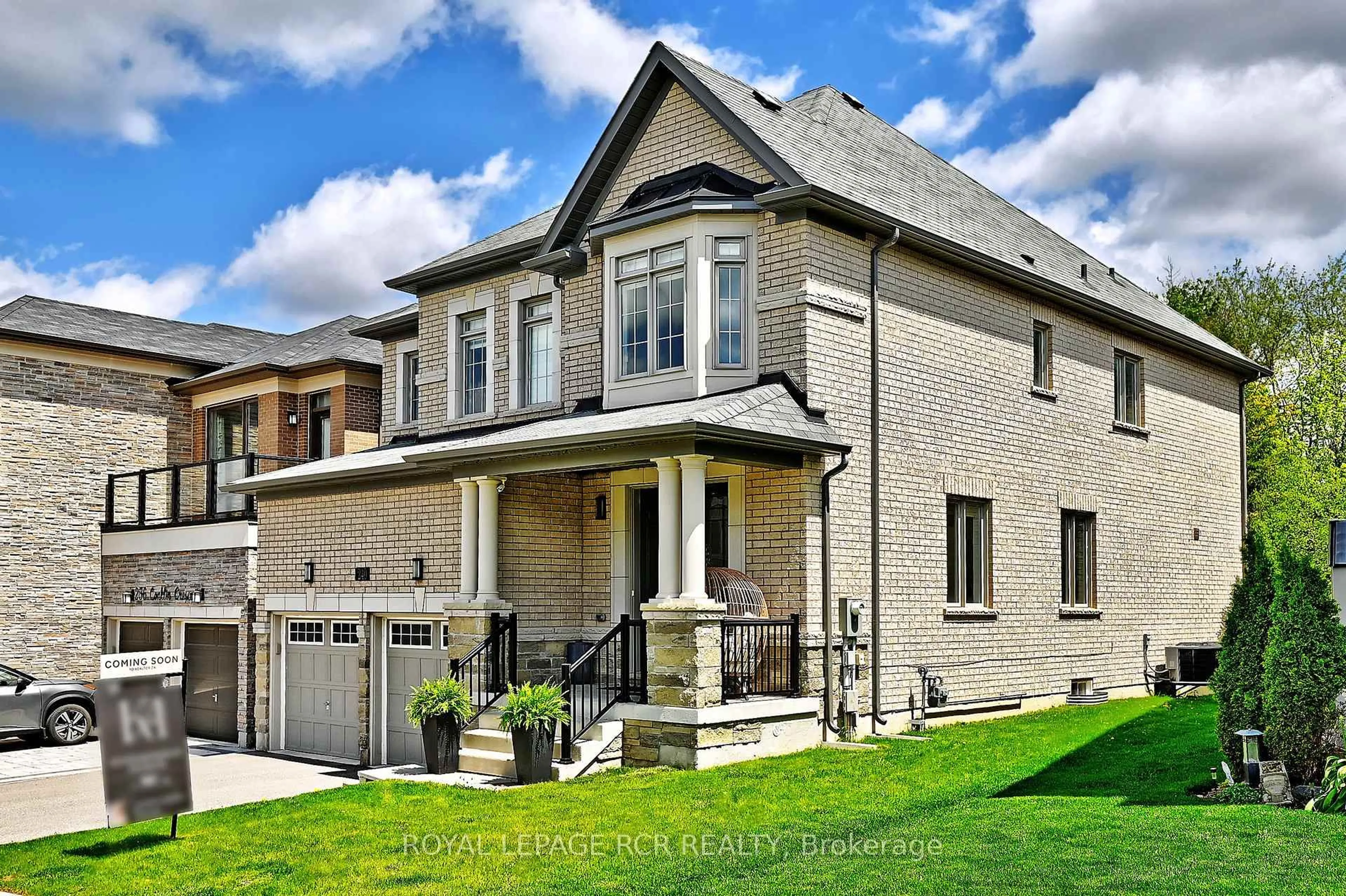 Home with brick exterior material, street for 240 Conklin Cres, Aurora Ontario L4G 0Z4