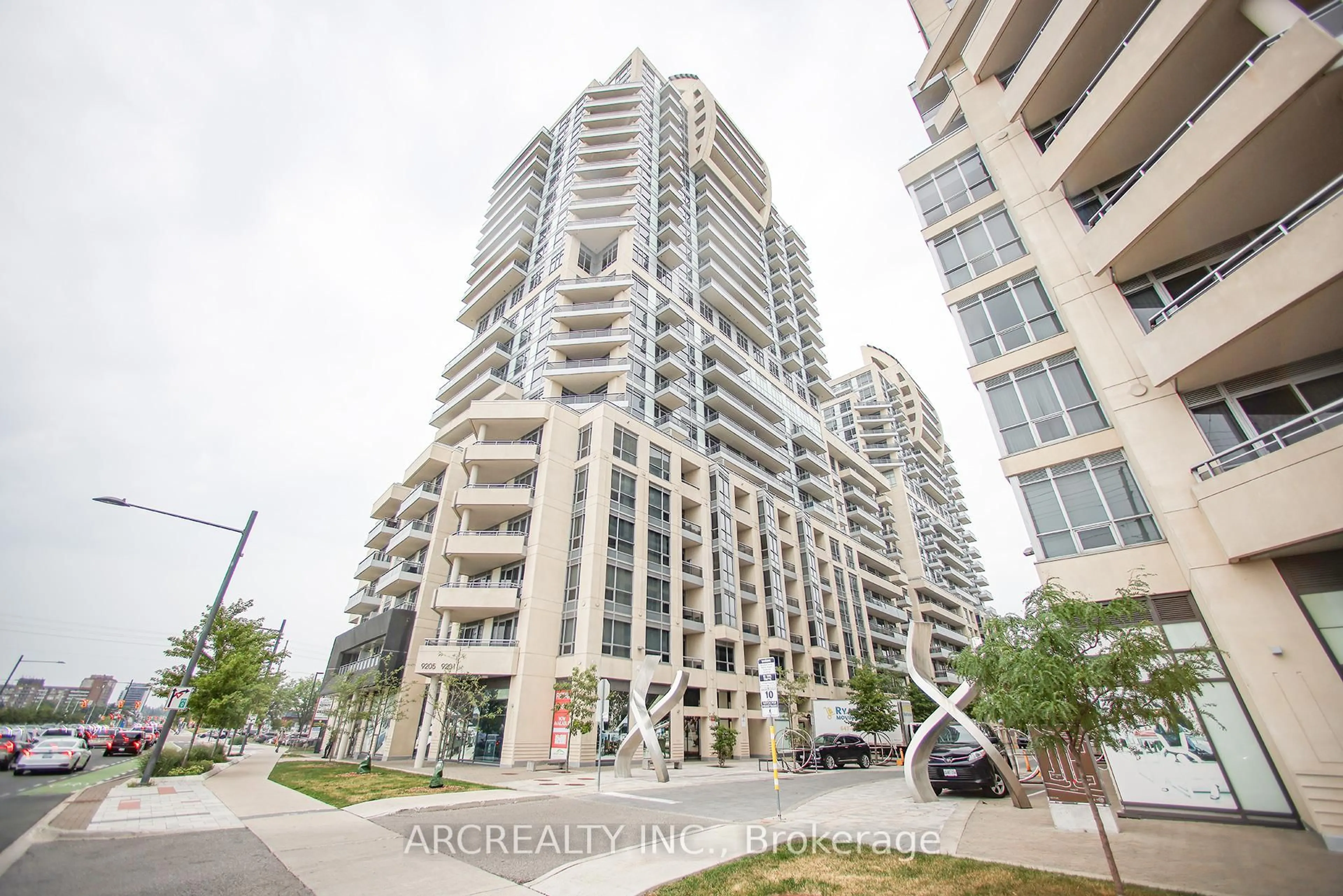 Unknown for 9205 Yonge St #512, Richmond Hill Ontario L4C 1V5
