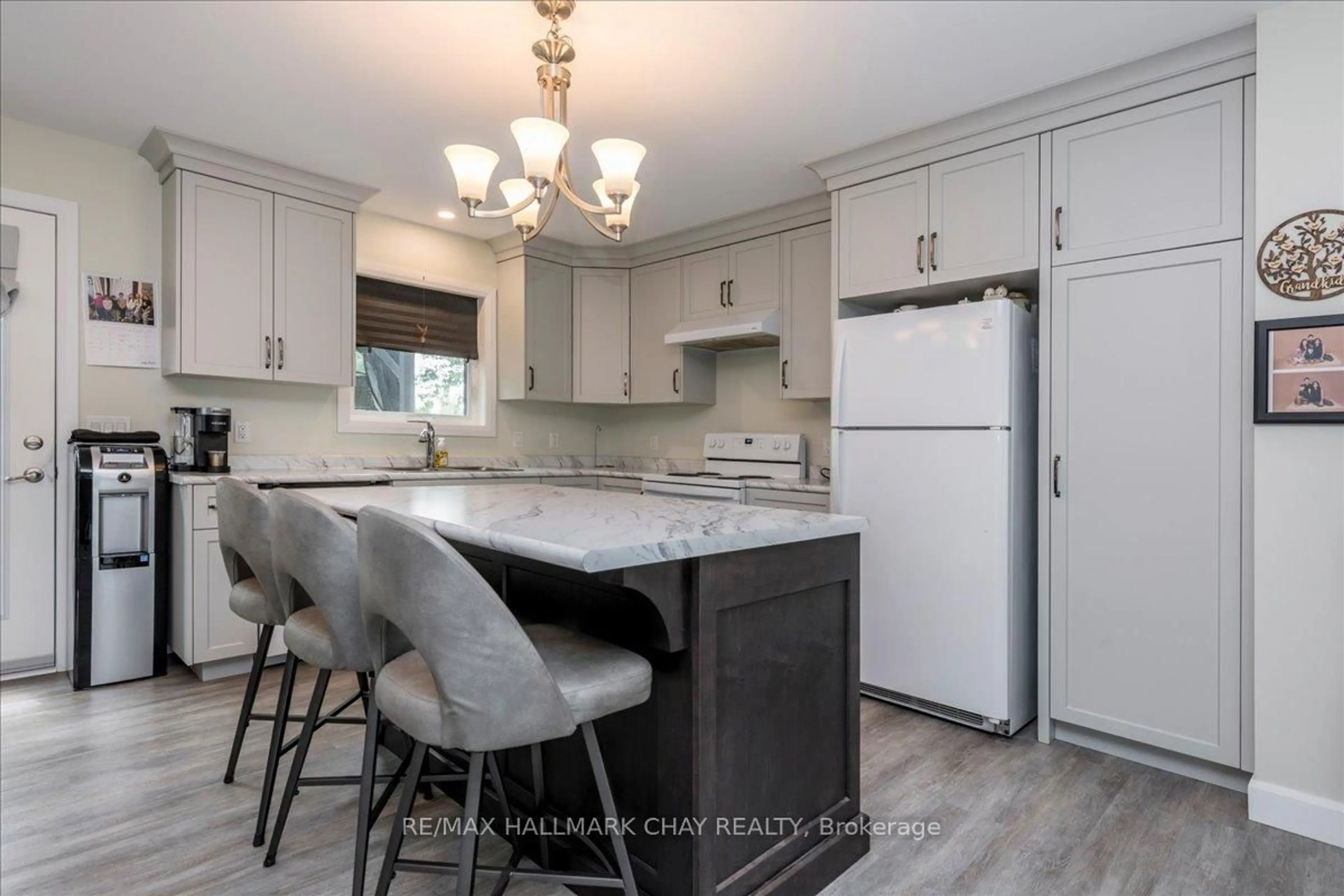 Open concept kitchen, unknown for 1115 Shore Acres Dr, Innisfil Ontario L0L 1R0