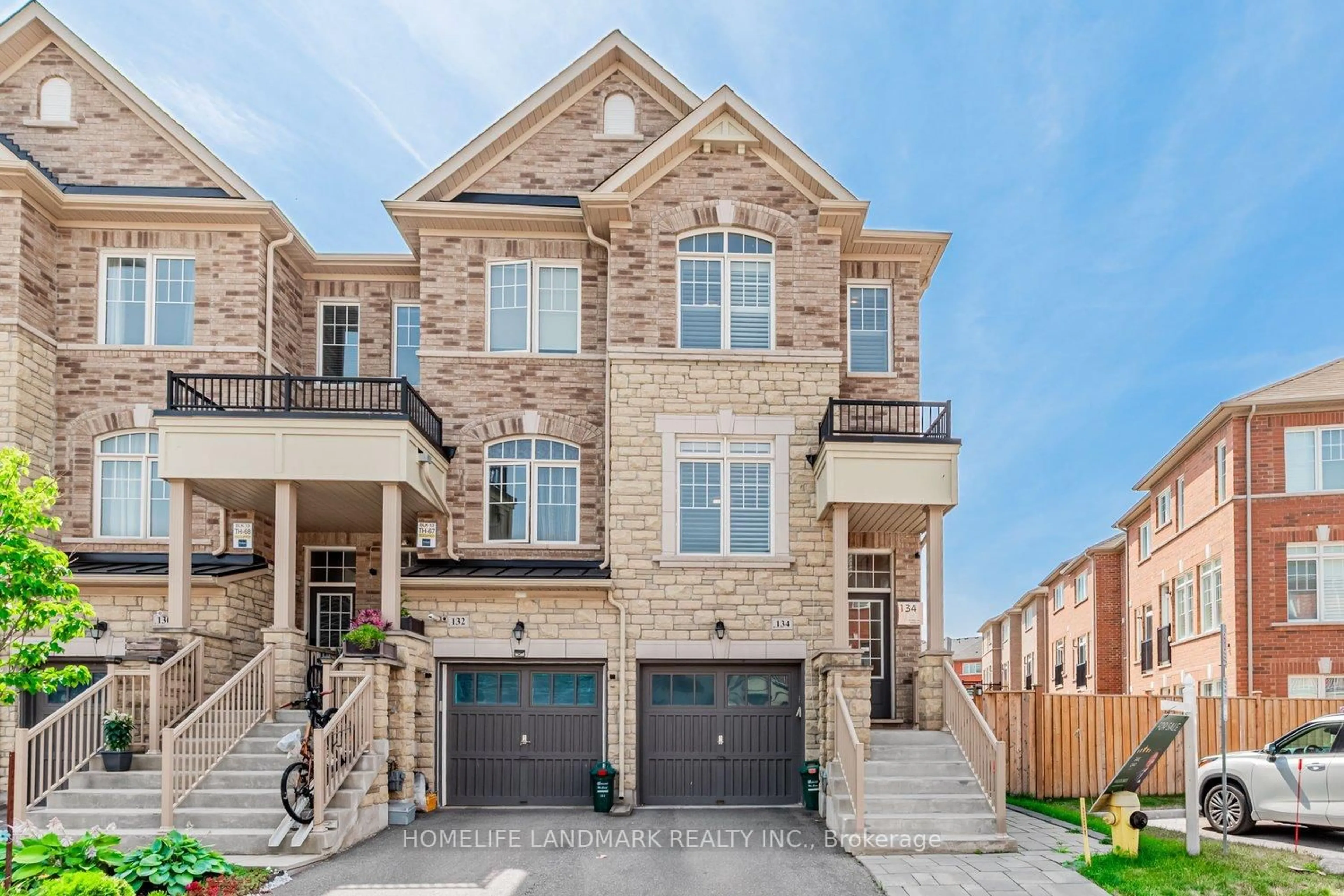 Home with brick exterior material, street for 134 Dundas Way, Markham Ontario L6E 0T1