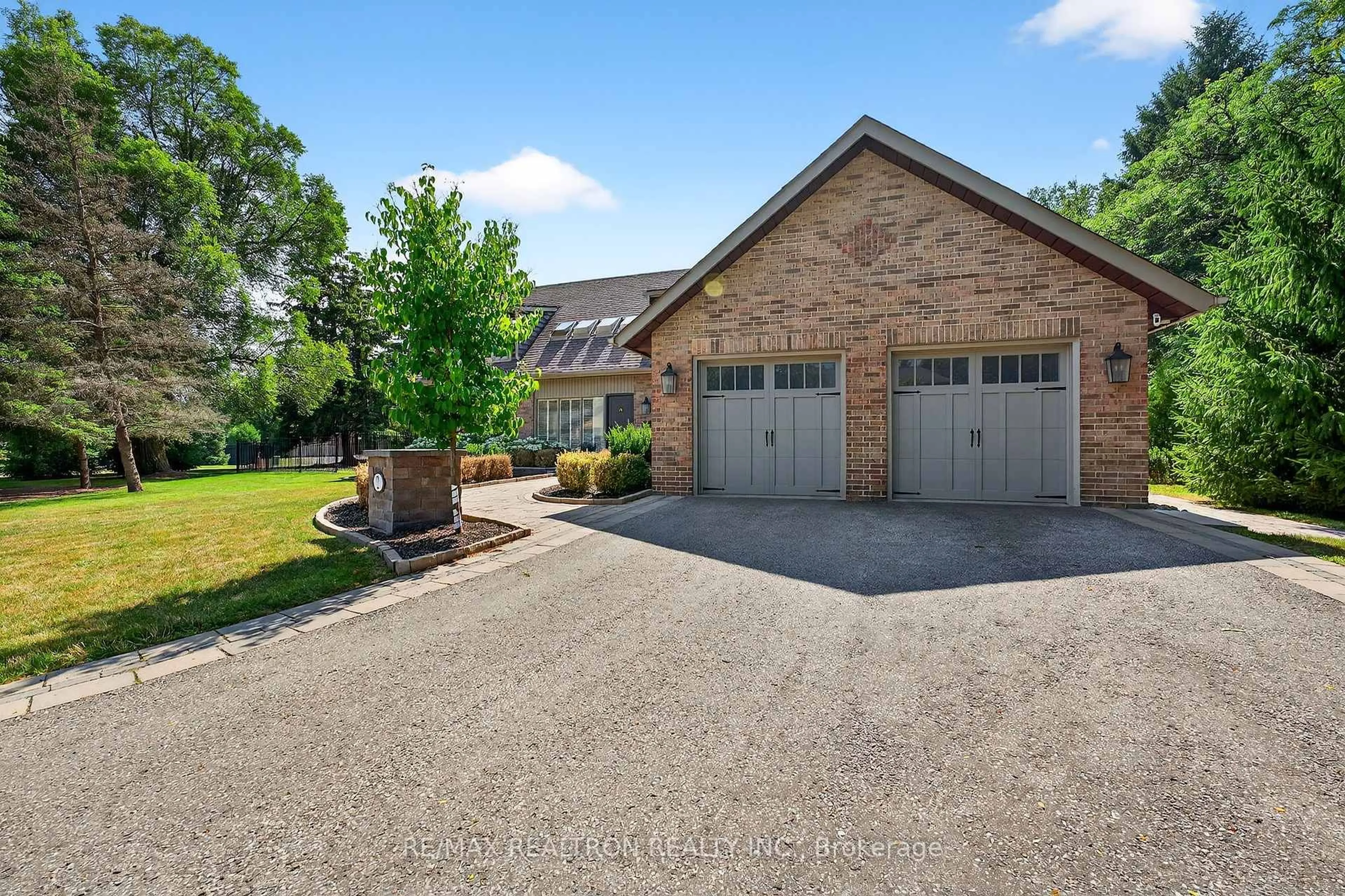 Home with brick exterior material, street for 2 Aukland Lane, King Ontario L7B 1C1