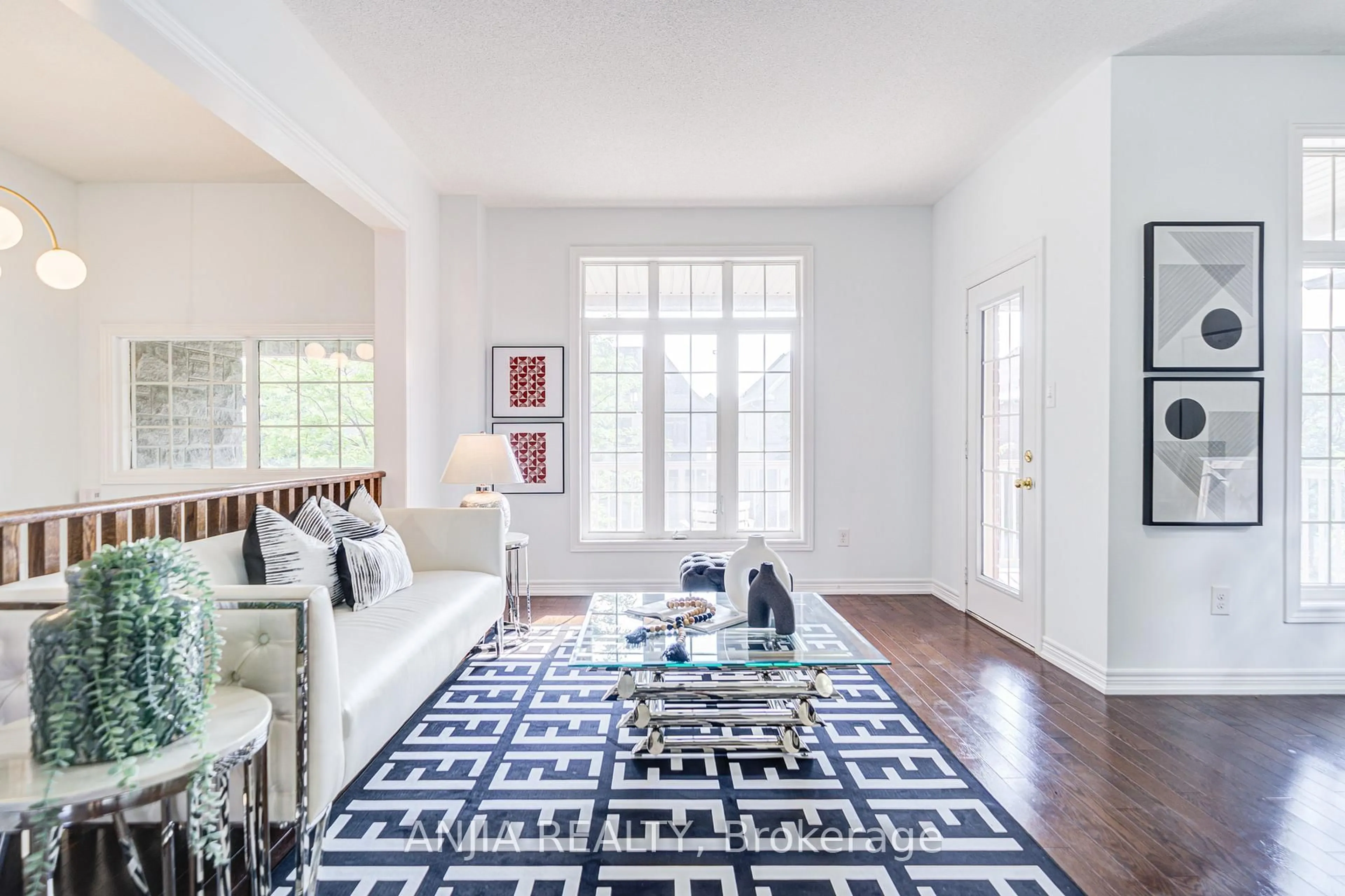 Indoor entryway for 198 Kentland St, Markham Ontario L6E 0K9