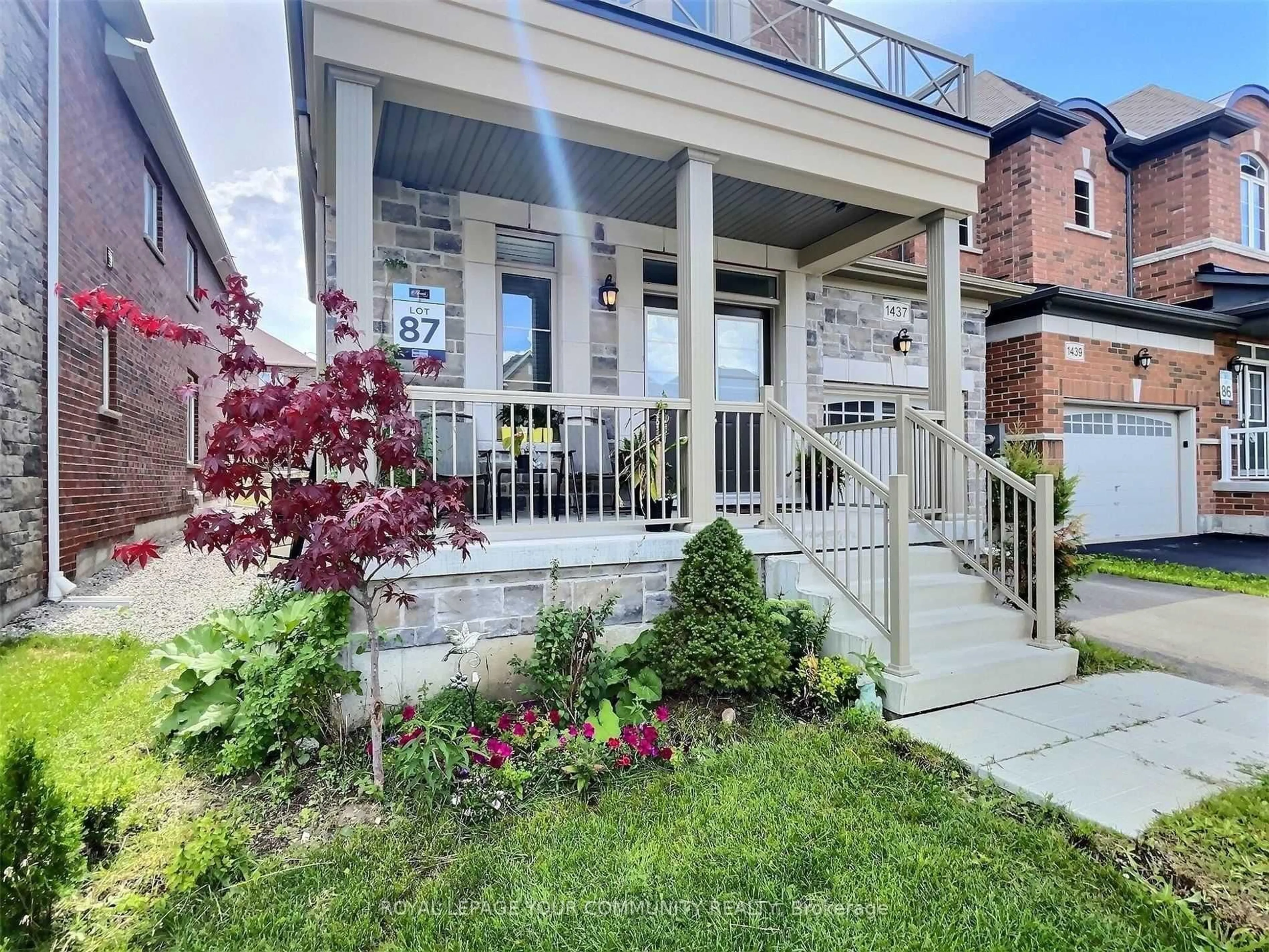 Home with brick exterior material, street for 1437 Tomkins Rd, Innisfil Ontario L9S 0M8
