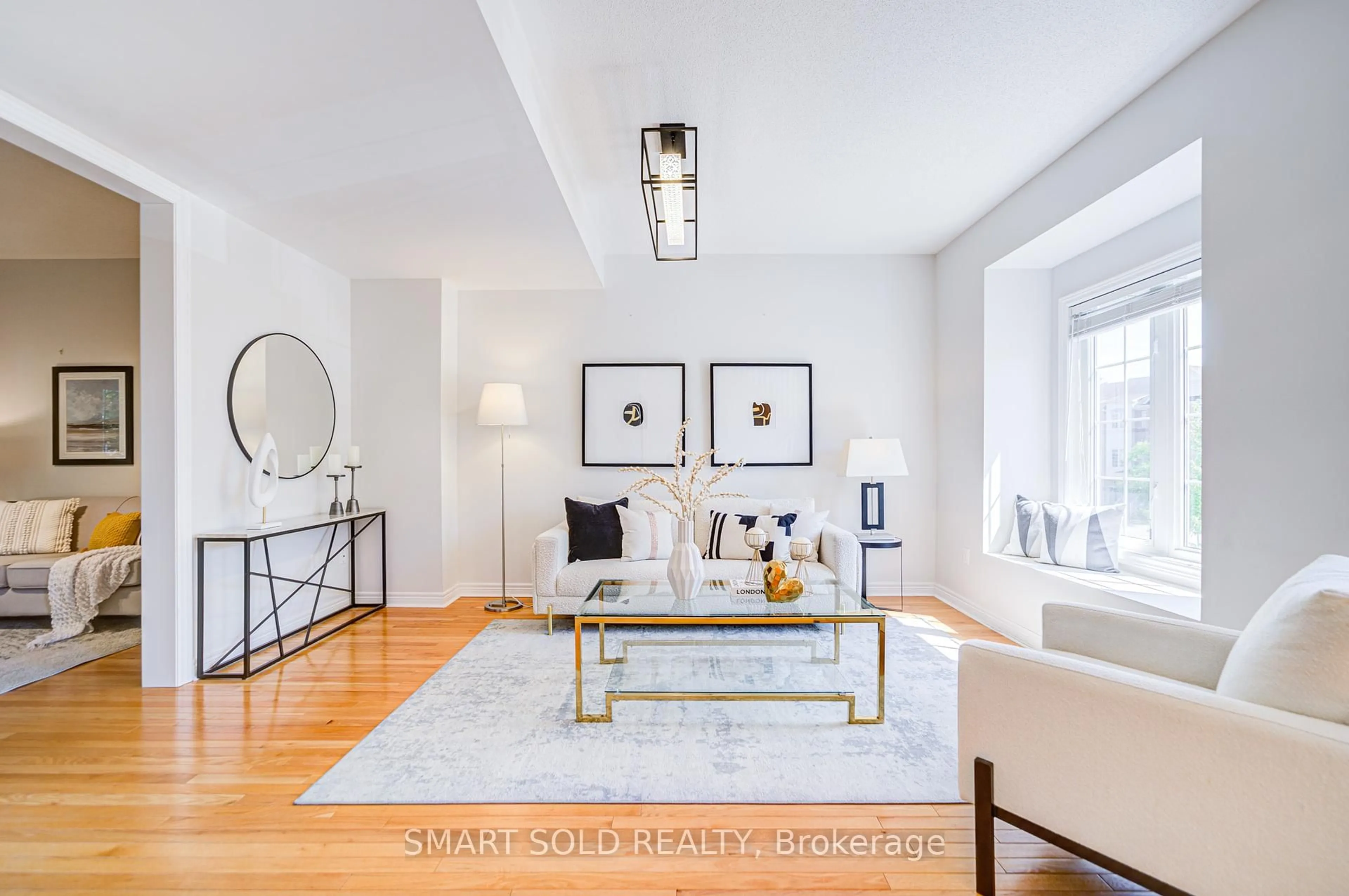 Living room with furniture, unknown for 50-15 Old Colony Rd, Richmond Hill Ontario L4E 4L5