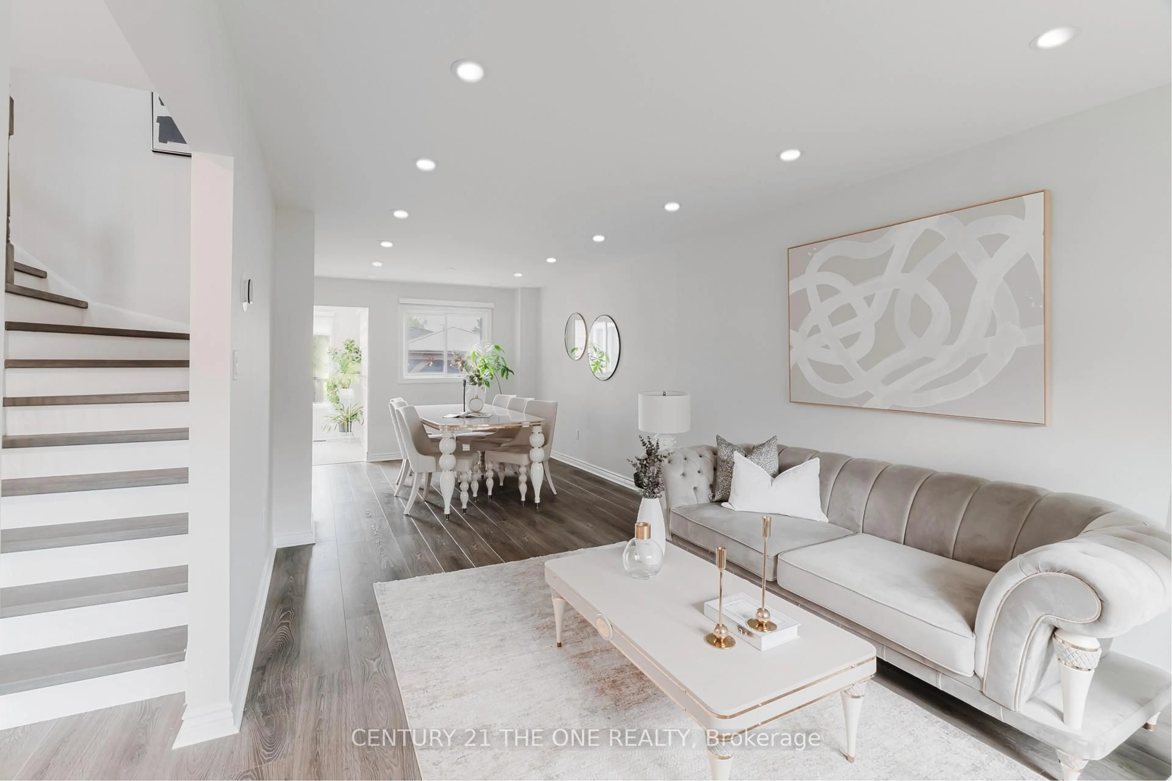 Living room with furniture, unknown for 971 Leslie Valley Dr, Newmarket Ontario L3Y 7E7
