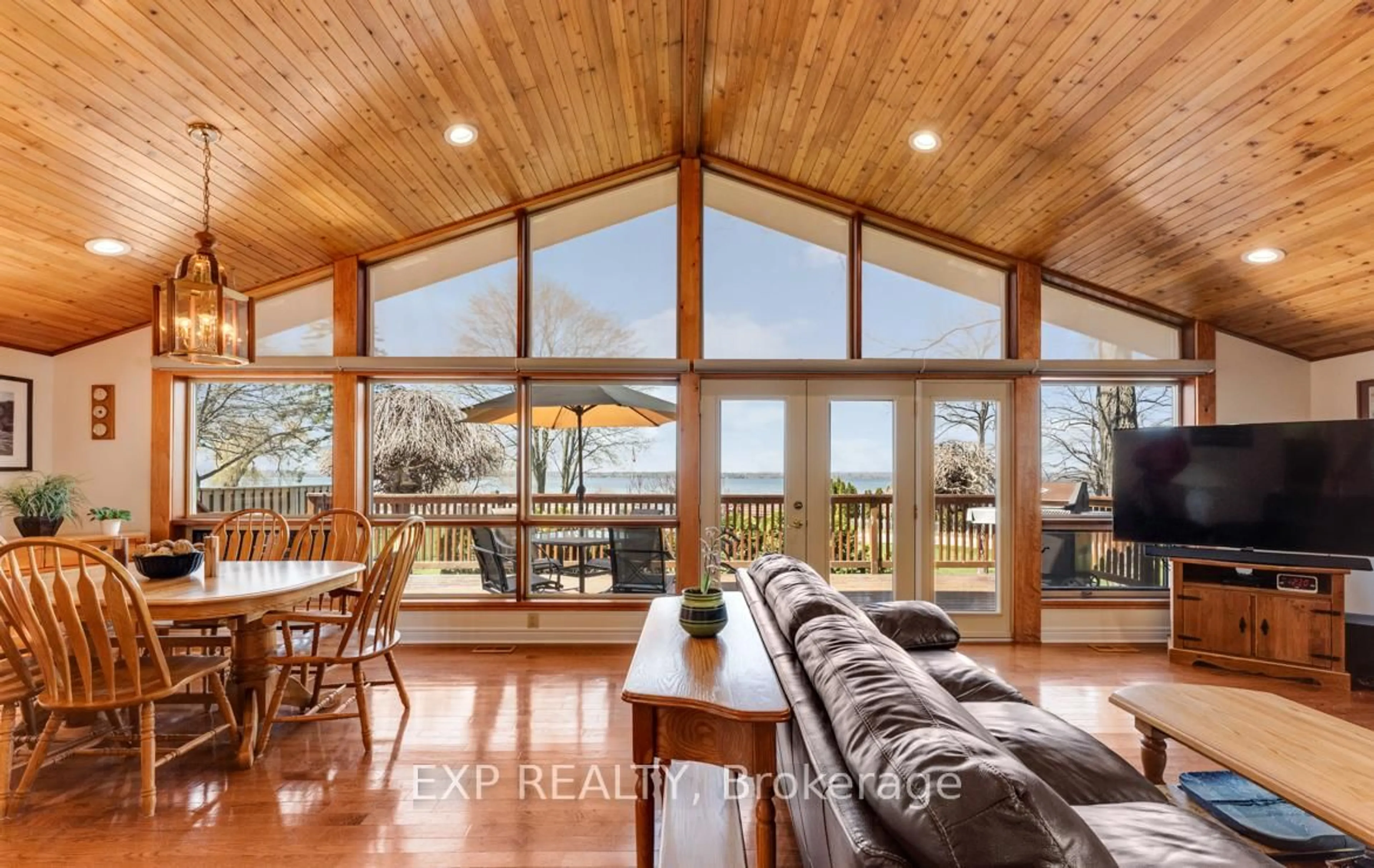 Unknown for 229 Lake Dr, Georgina Ontario L4P 3C8