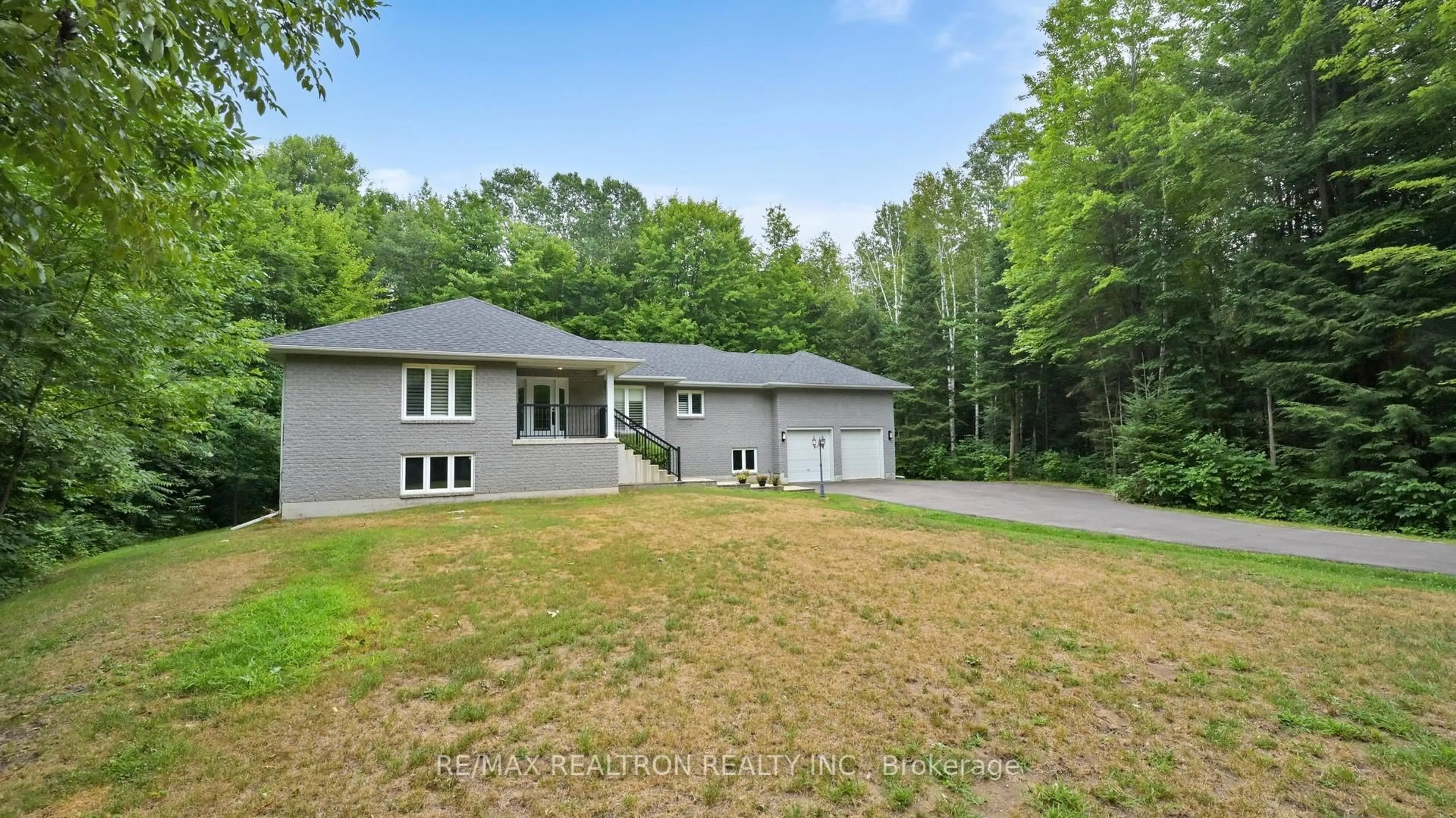 A pic from outside/outdoor area/front of a property/back of a property/a pic from drone, unknown for 7563 5th Line, Essa Ontario L3W 0S7