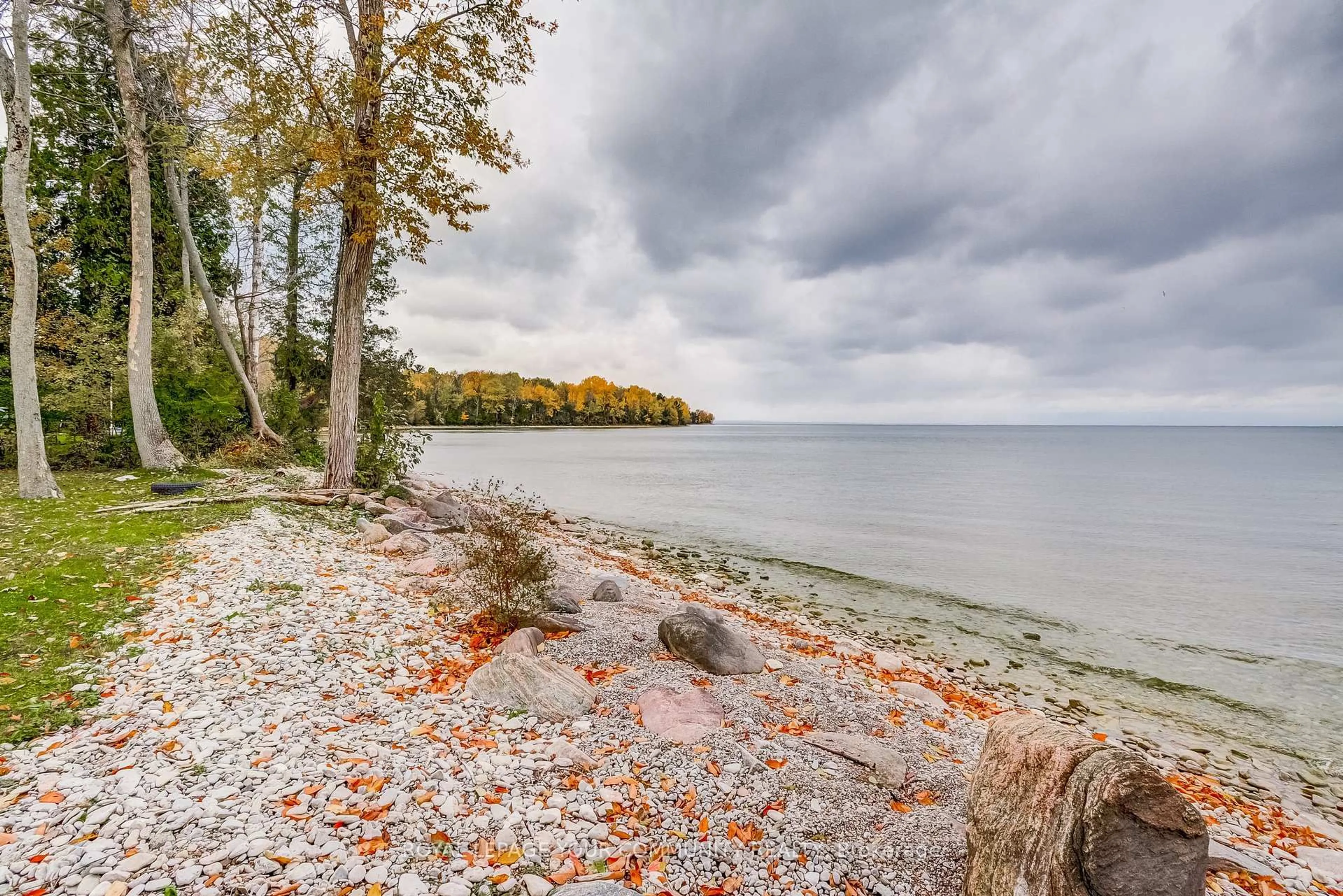 Patio, water/lake/river/ocean view for 1070 Loon Rd, Georgina Islands Ontario L0E 1R0
