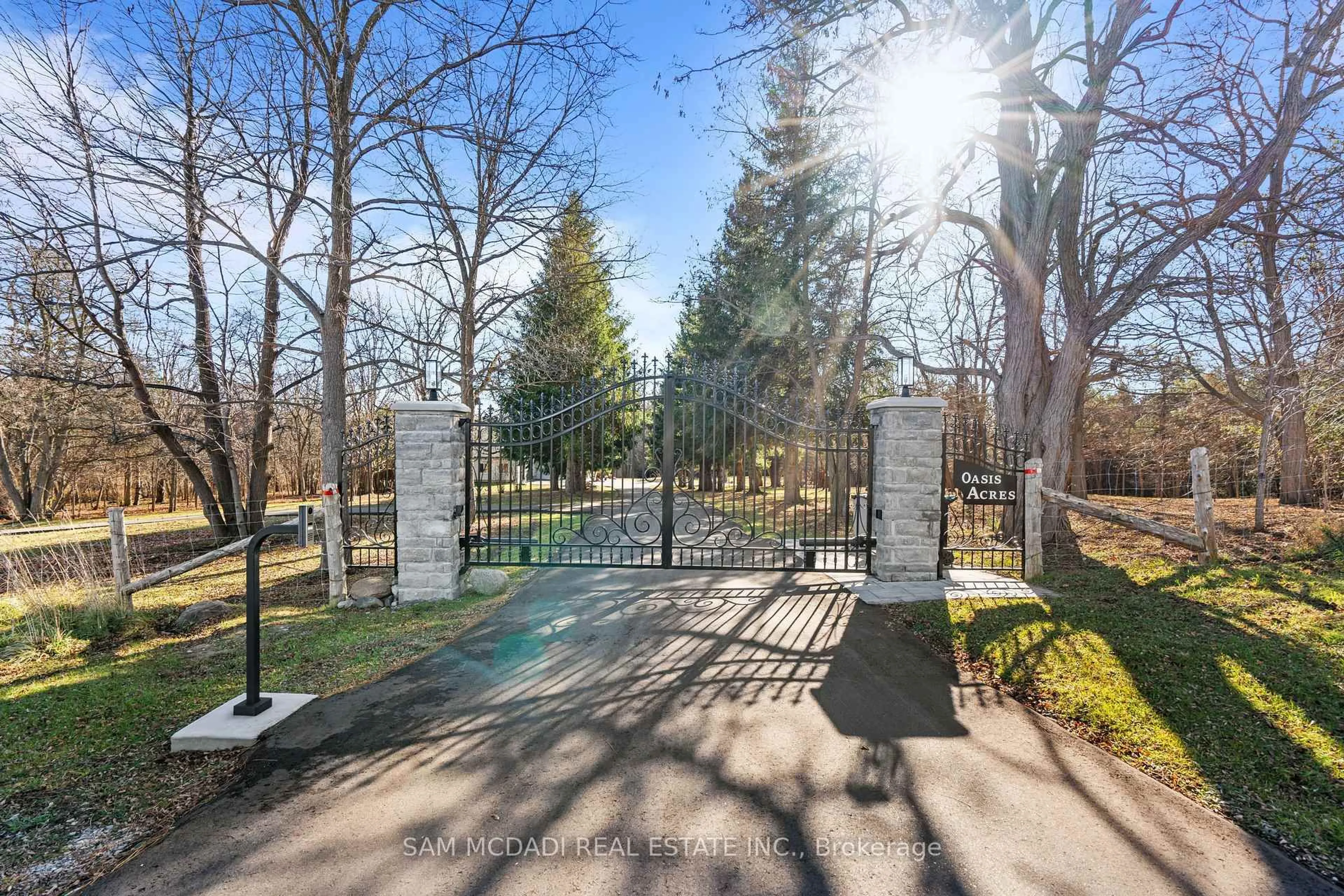 Unknown for 2993 Innisfil Beach Rd, Innisfil Ontario L9S 4C3