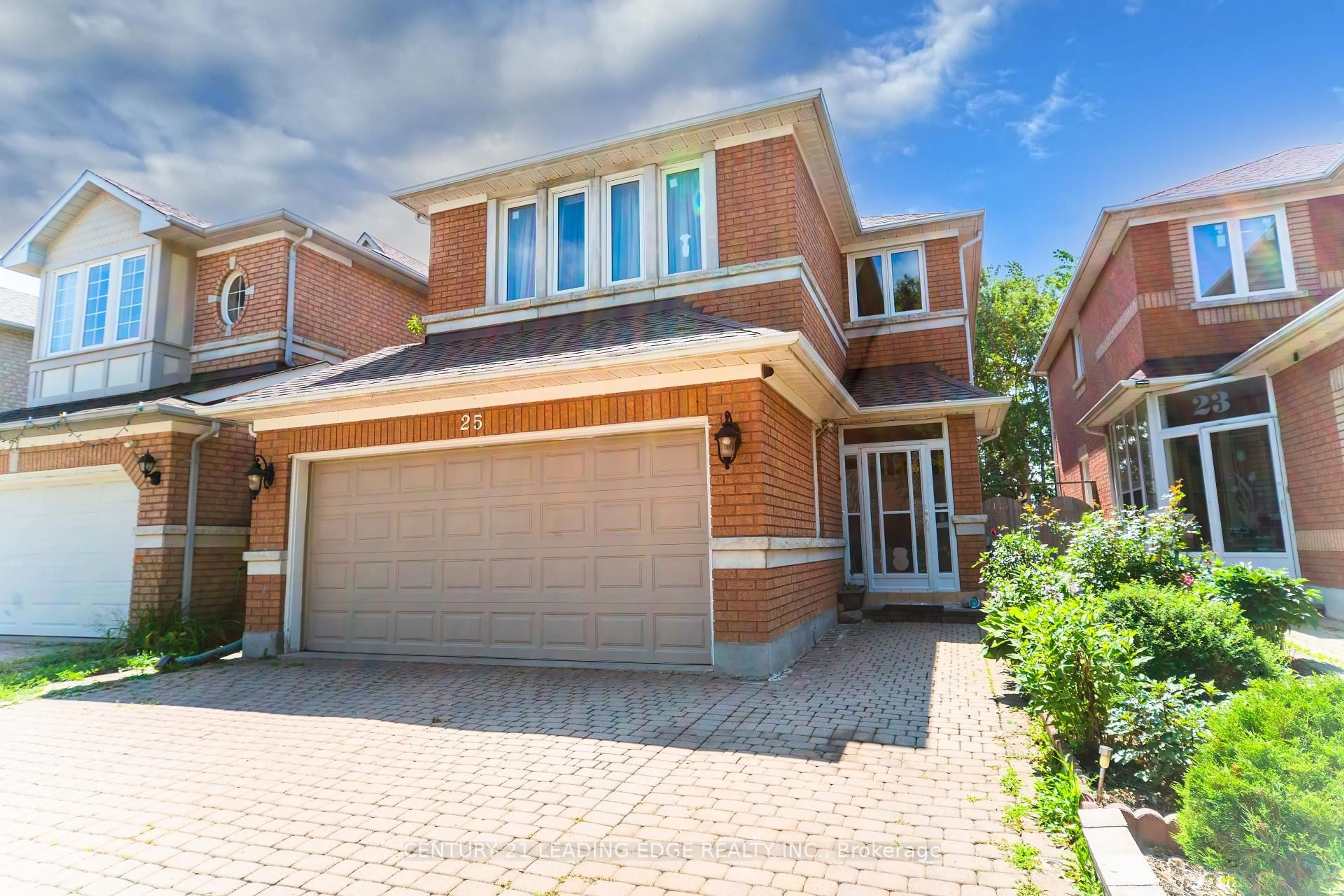 Home with brick exterior material, street for 25 Eastpine Dr, Markham Ontario L3R 4Z2