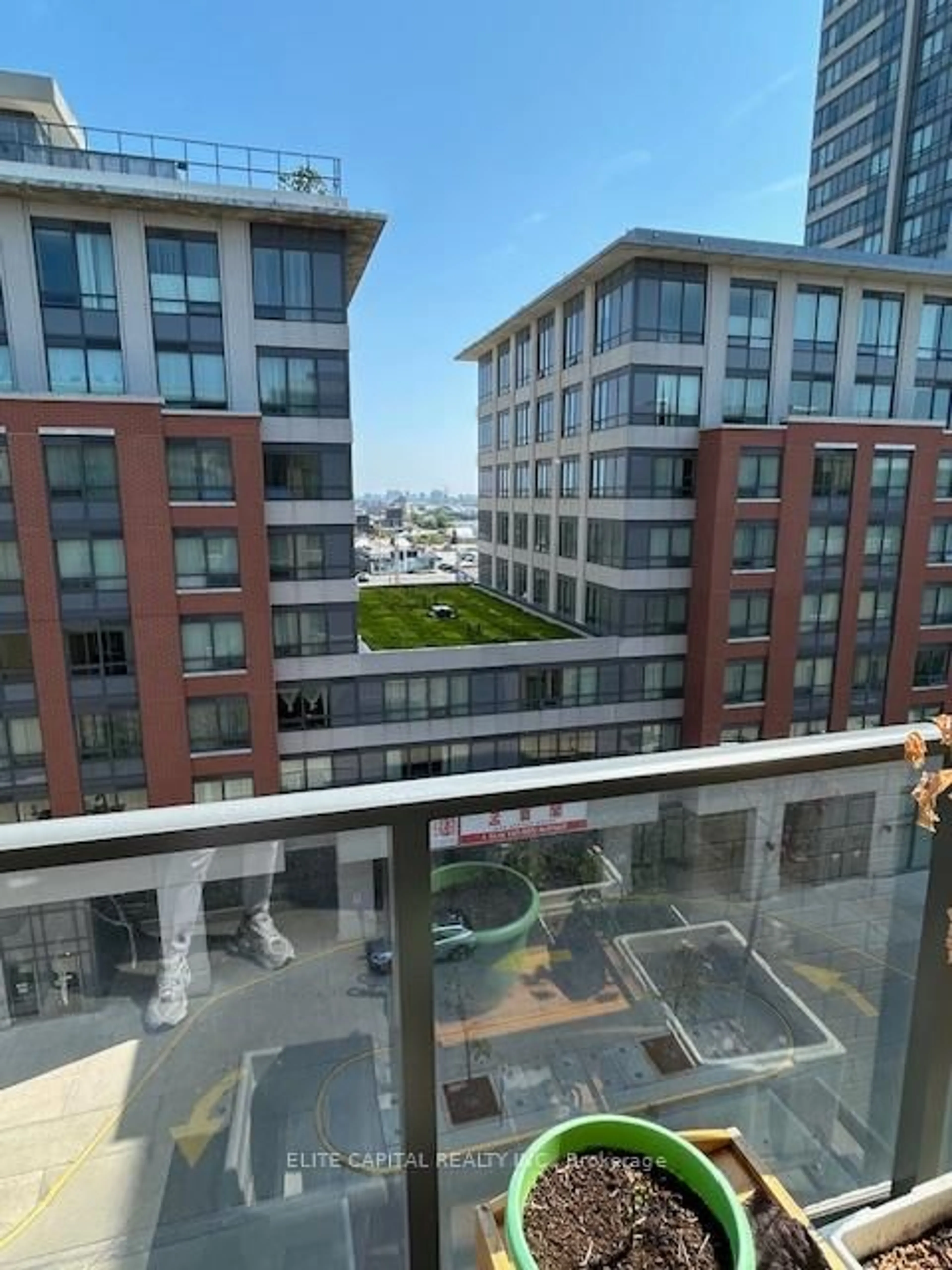 Balcony in the apartment, city buildings view from balcony for 2 Sun Yat-Sen Ave #M727, Markham Ontario L3R 5Z3