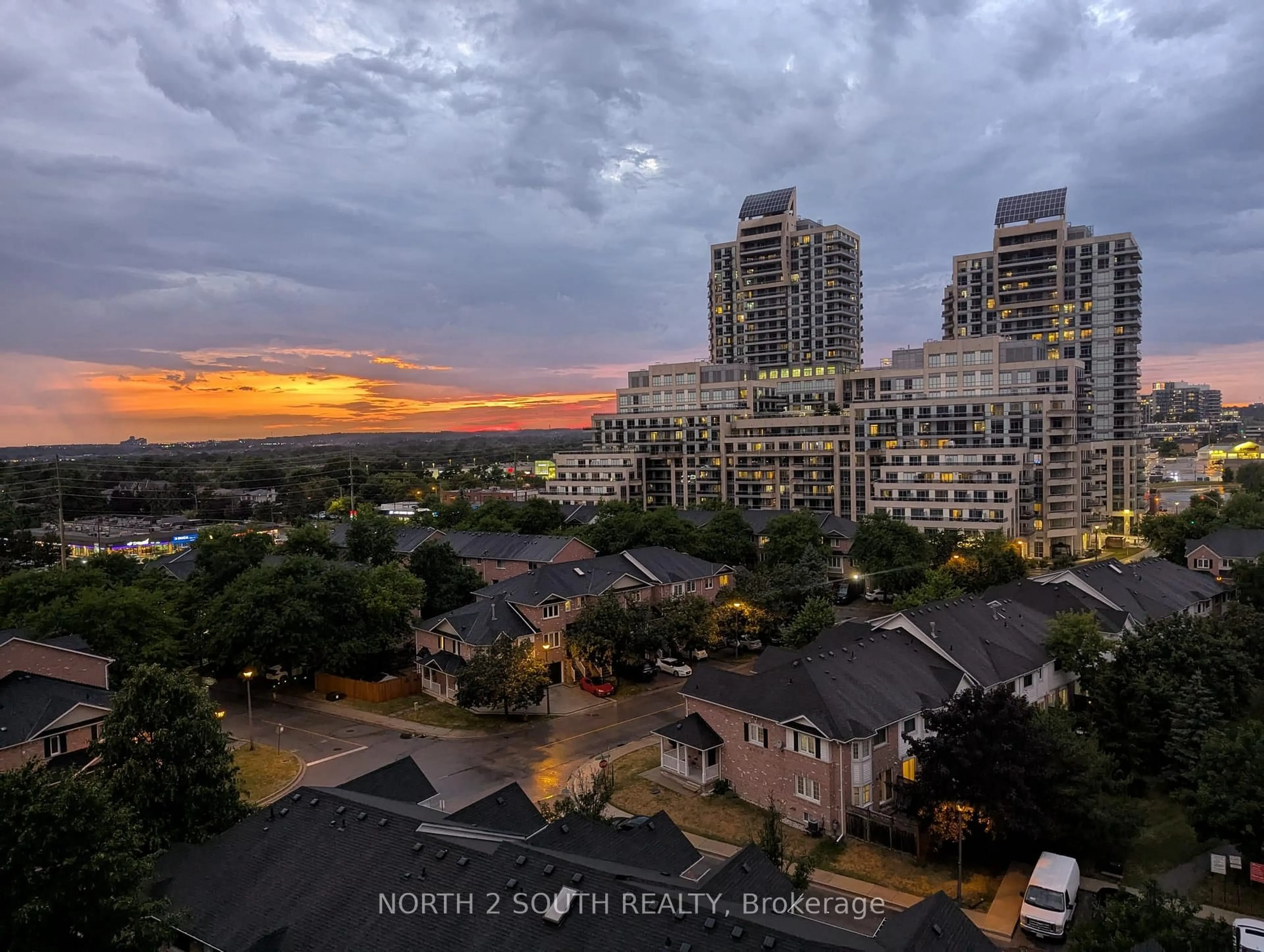 A pic from outside/outdoor area/front of a property/back of a property/a pic from drone, city buildings view from balcony for 29 Northern Hts Dr #916, Richmond Hill Ontario L4B 4L8