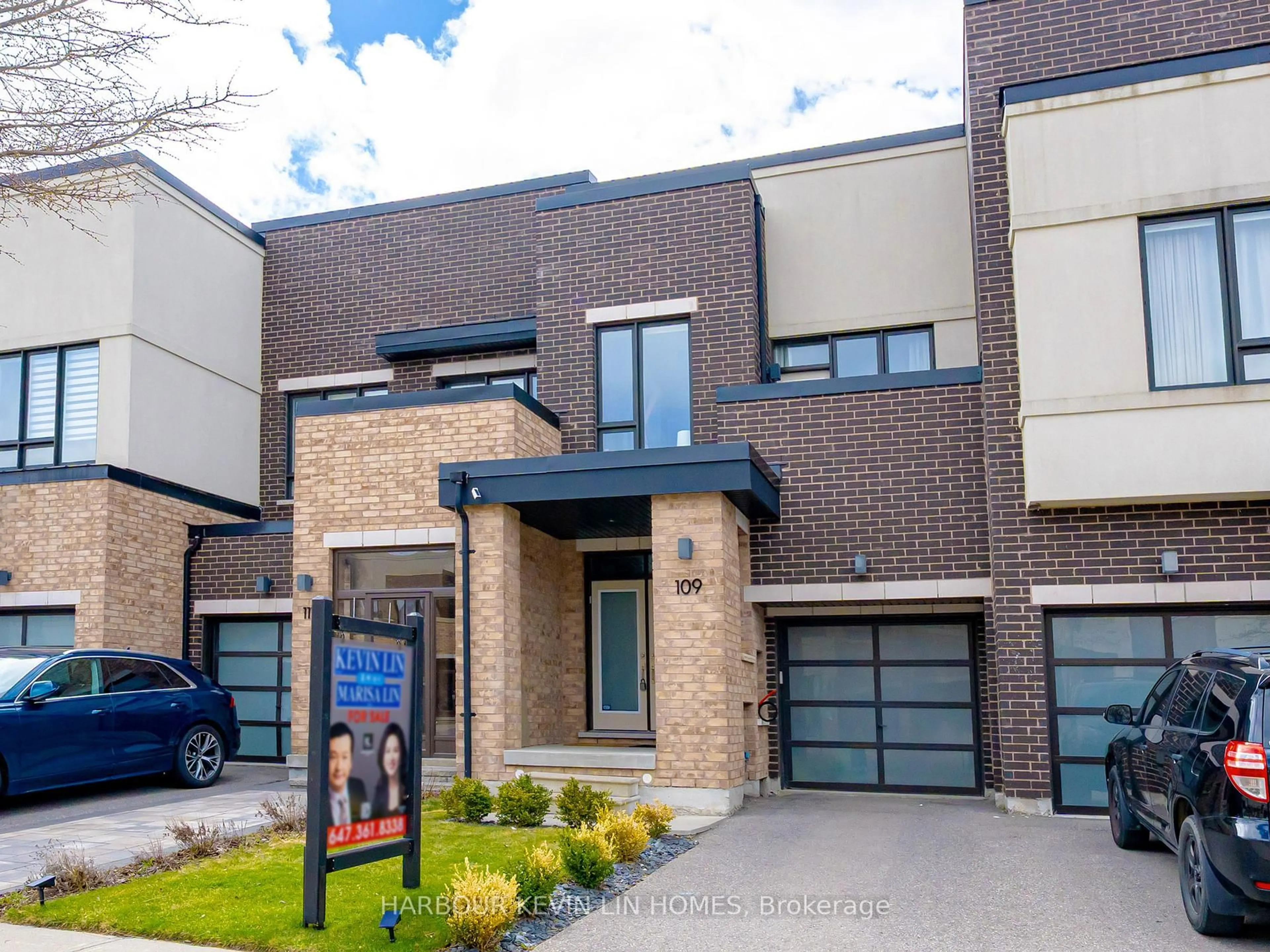 Home with brick exterior material, street for 109 Anchusa Dr, Richmond Hill Ontario L4E 1C5