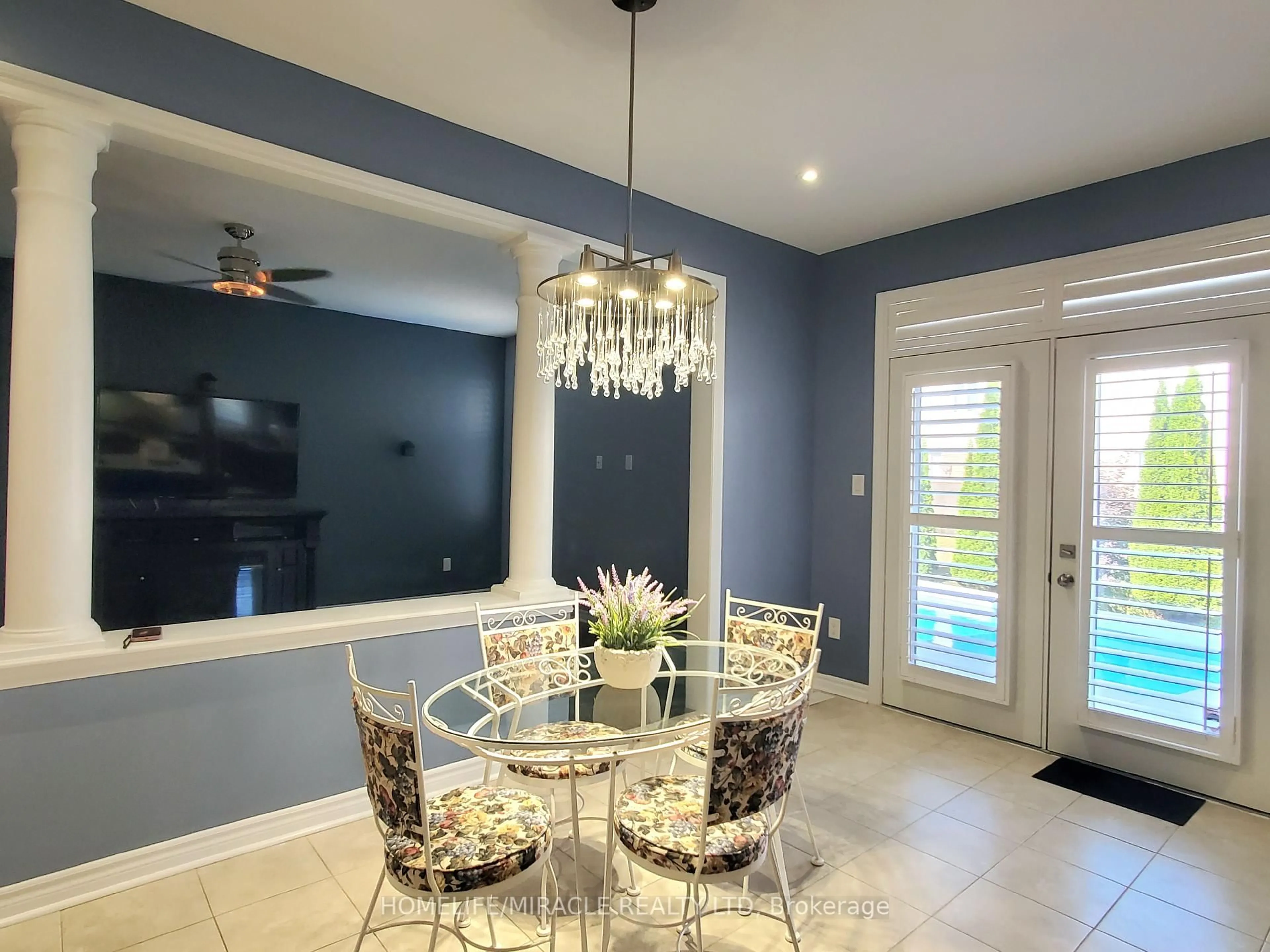 Dining room, ceramic/tile floor for 15 Lion's Crt, Essa Ontario L0M 1B5